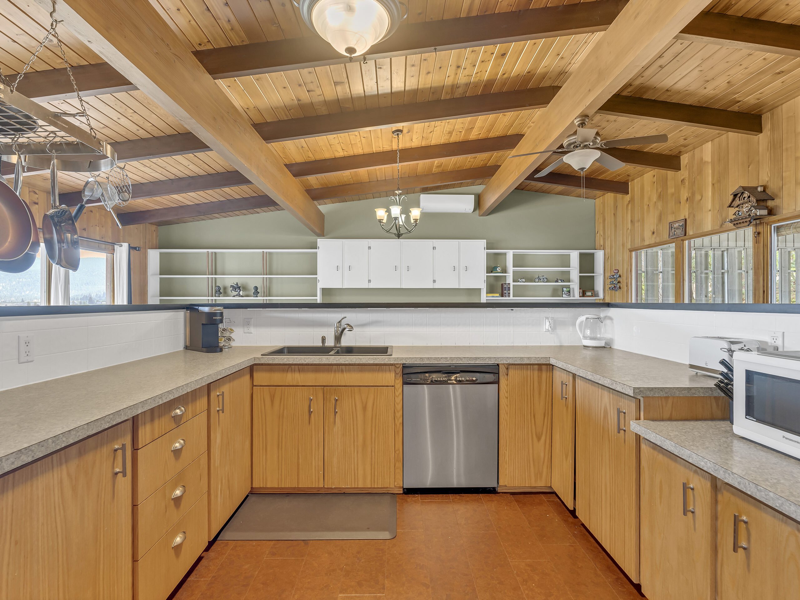 9402 Front Bench Road Summerland V0H 1Z4