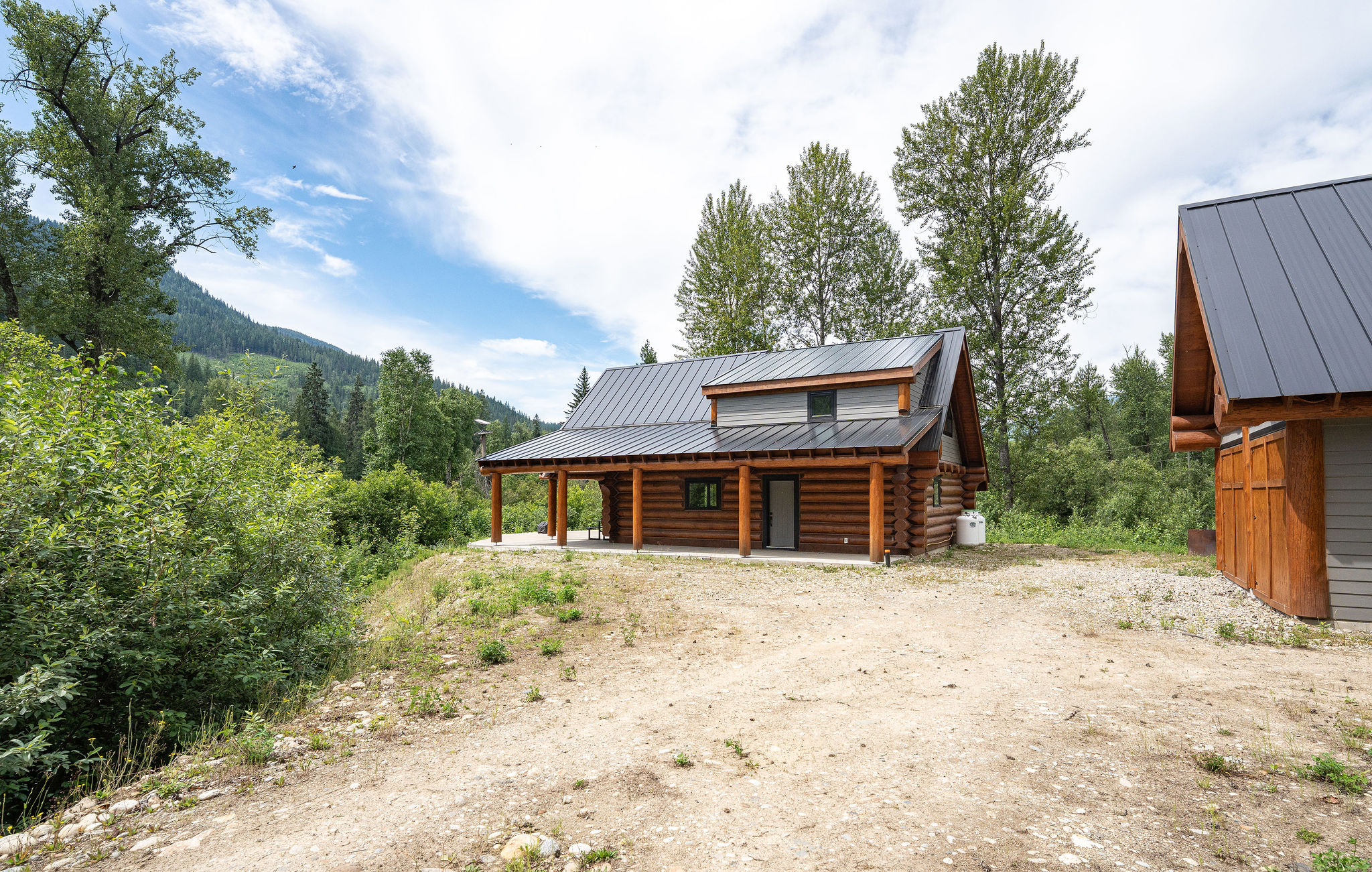 5860 Trans Canada Highway Malakwa