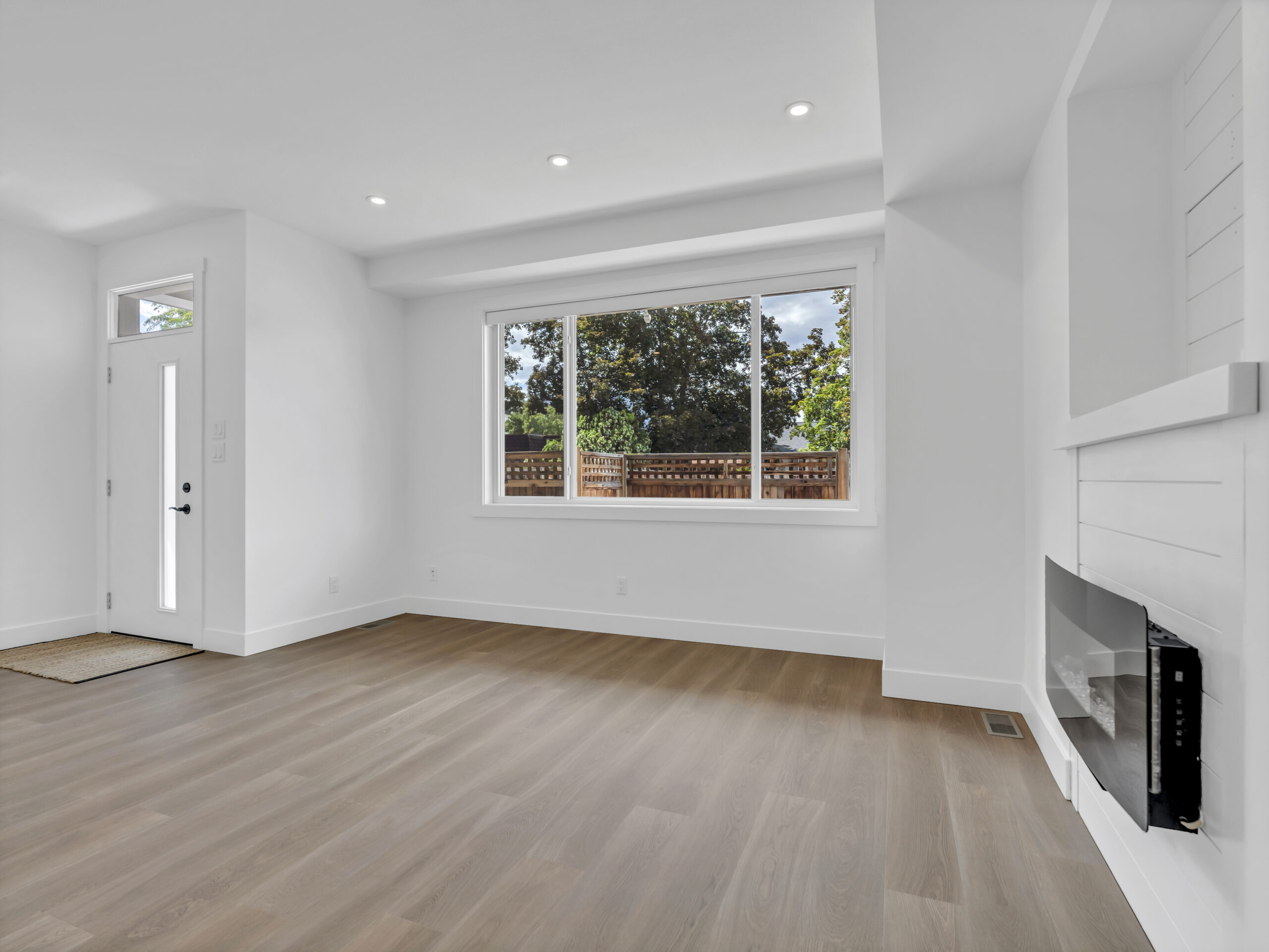 453 Maurice Street 102 Penticton V2A 5V8