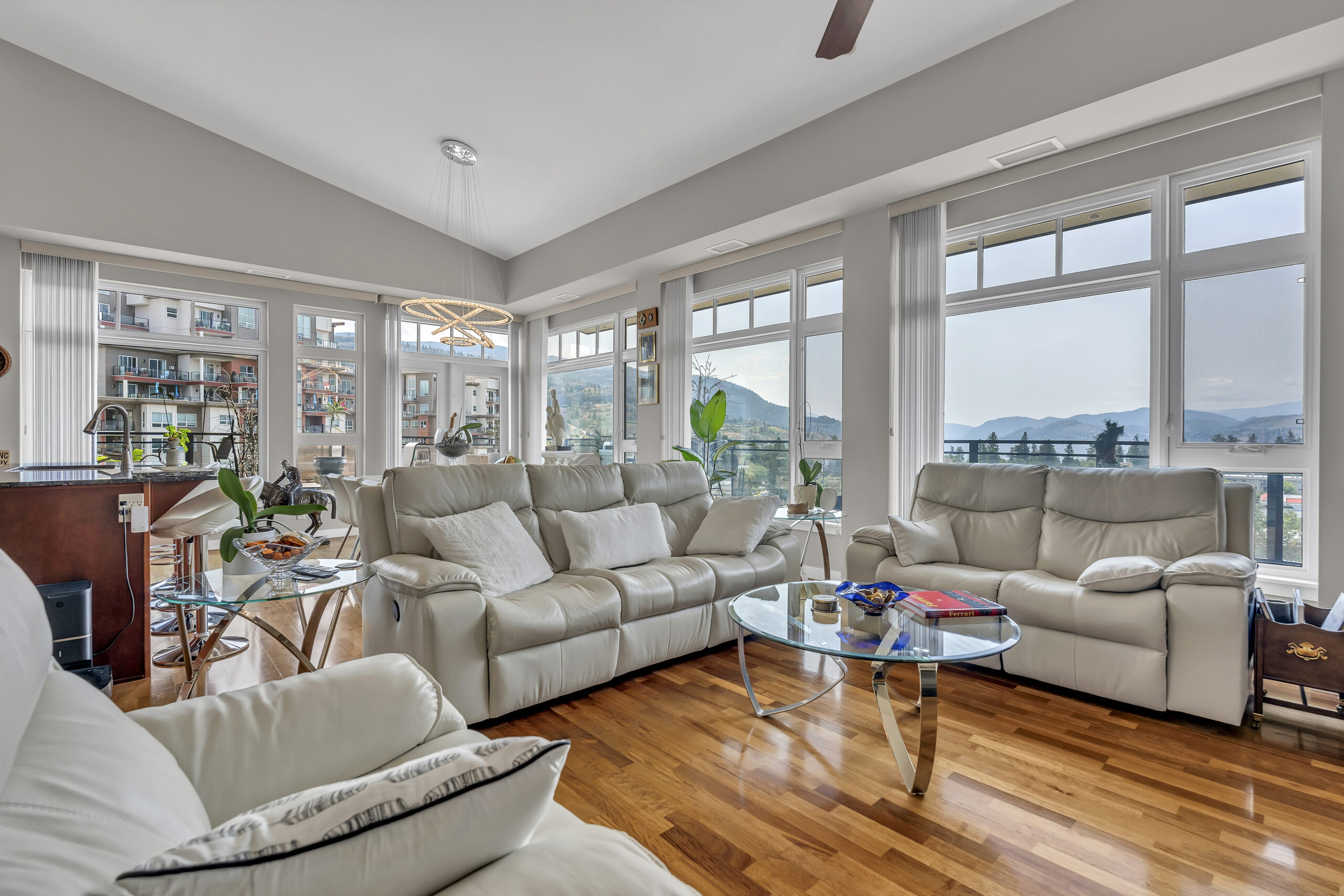 3301 Skaha Lake Road 803 Penticton V2A 6G6
