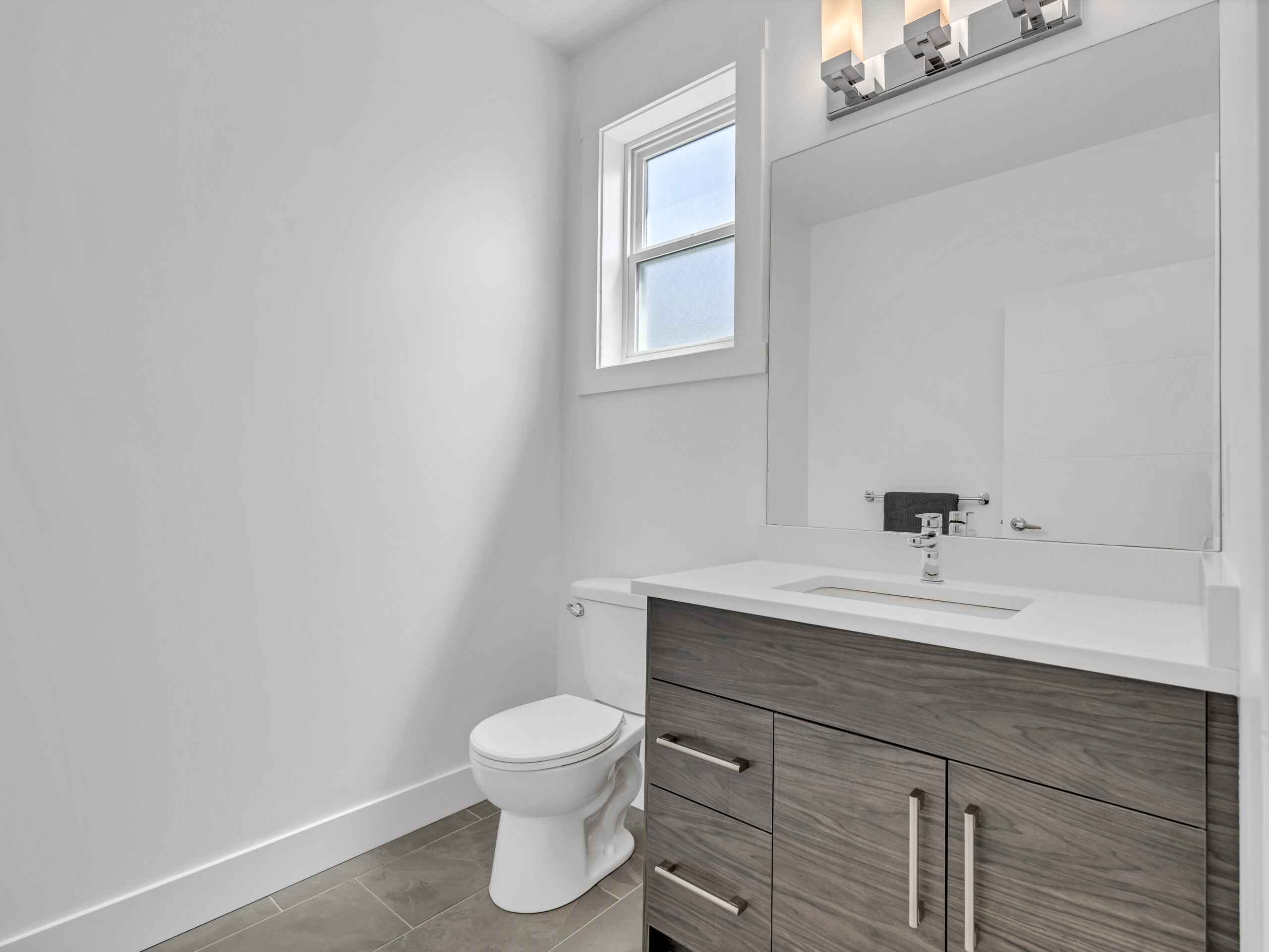 453 Maurice Street 102 Penticton V2A 5V8