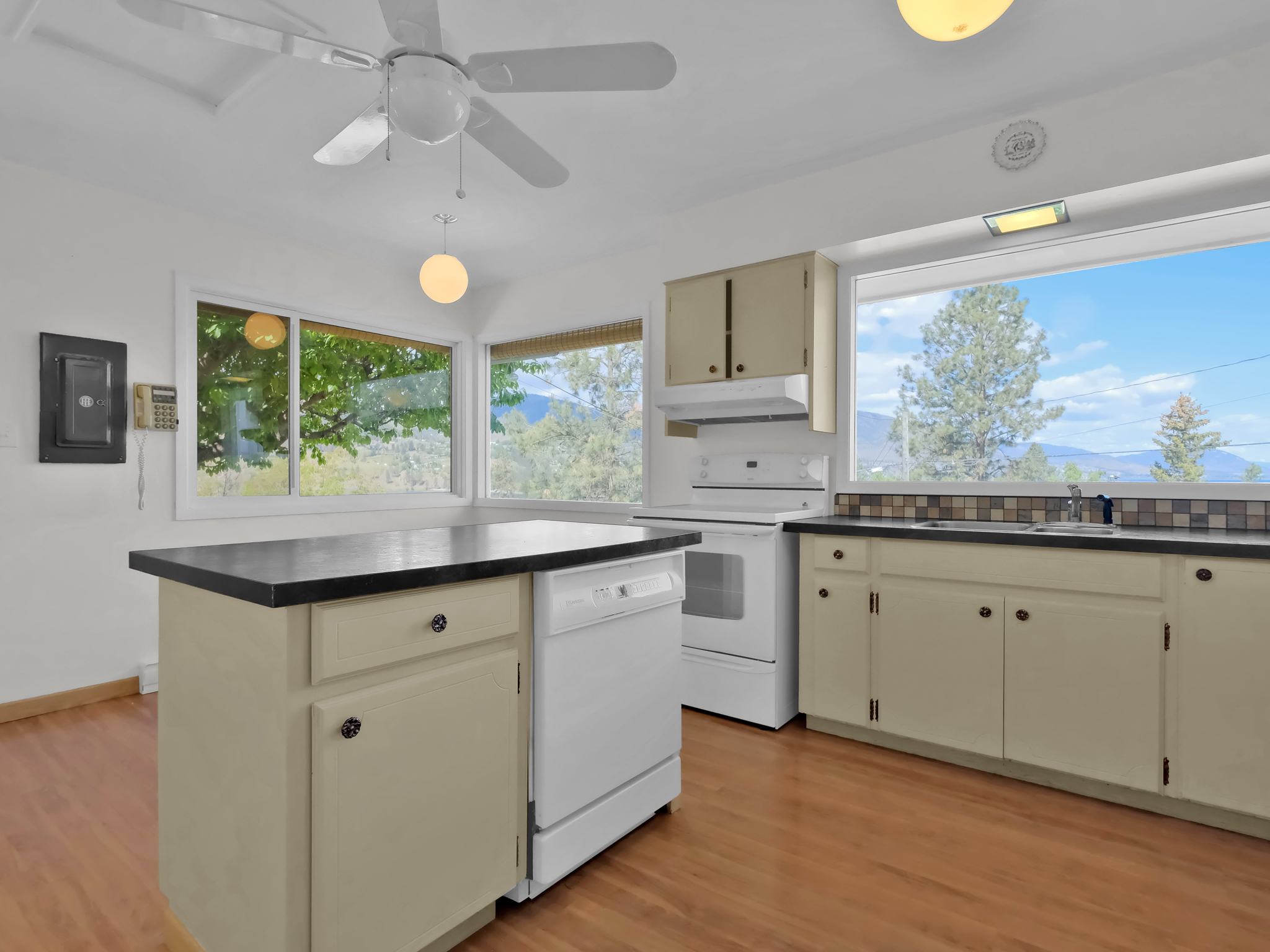 339 Devon Drive Okanagan Falls V0H 1R5