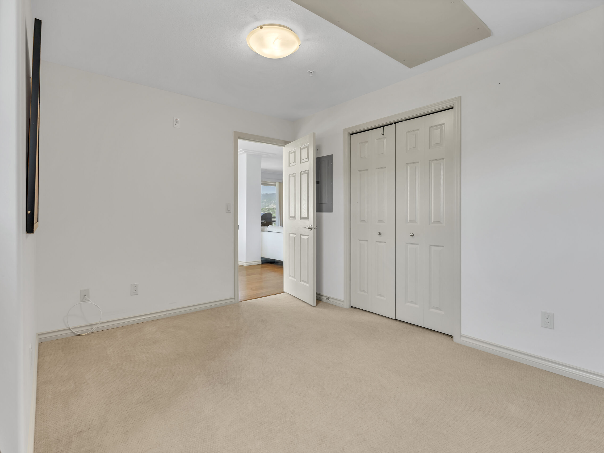 2125 Atkinson Street 904 Penticton V2A 9E6