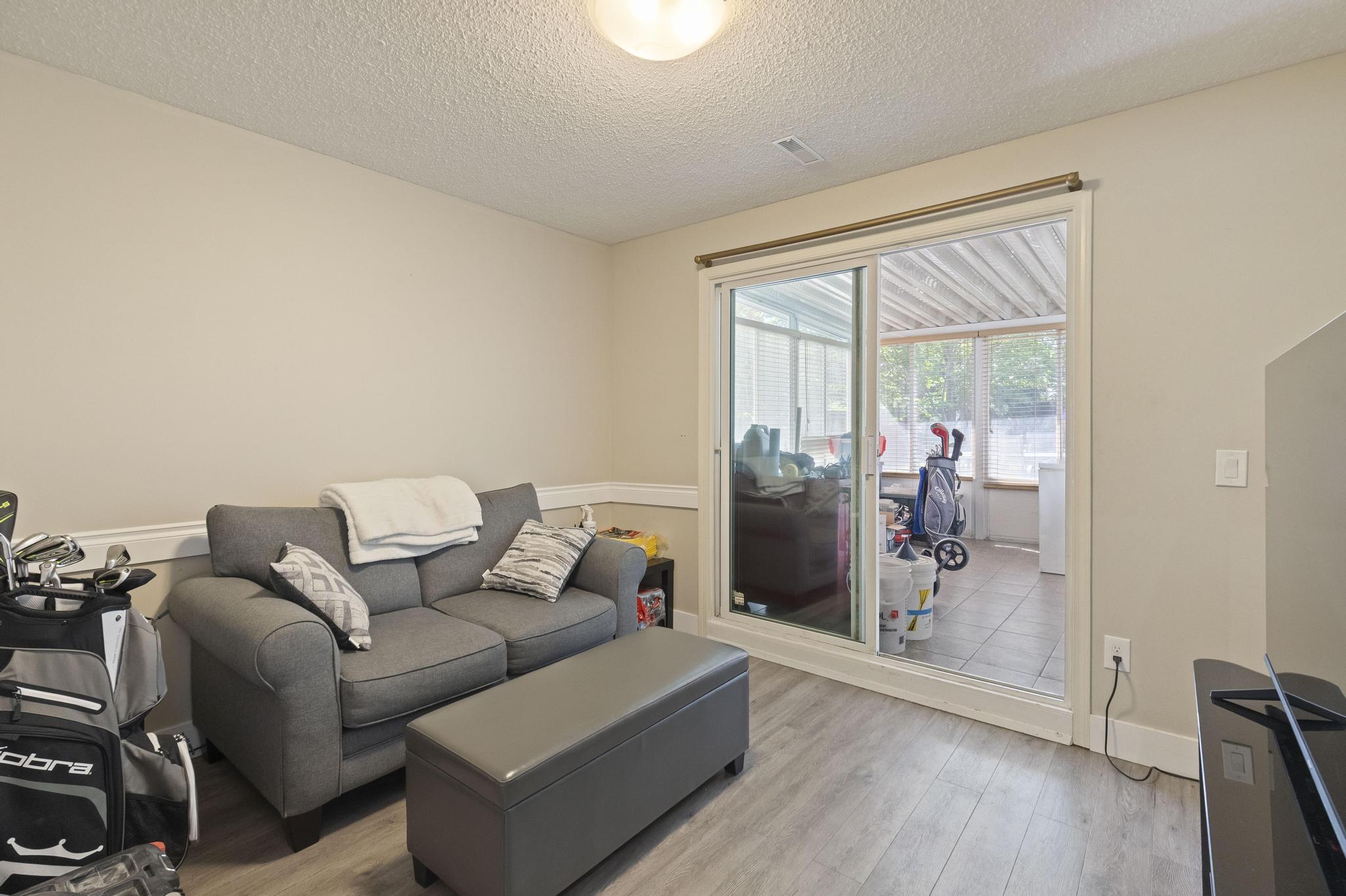 565 Chepesuik Court Kelowna V1X 5S5