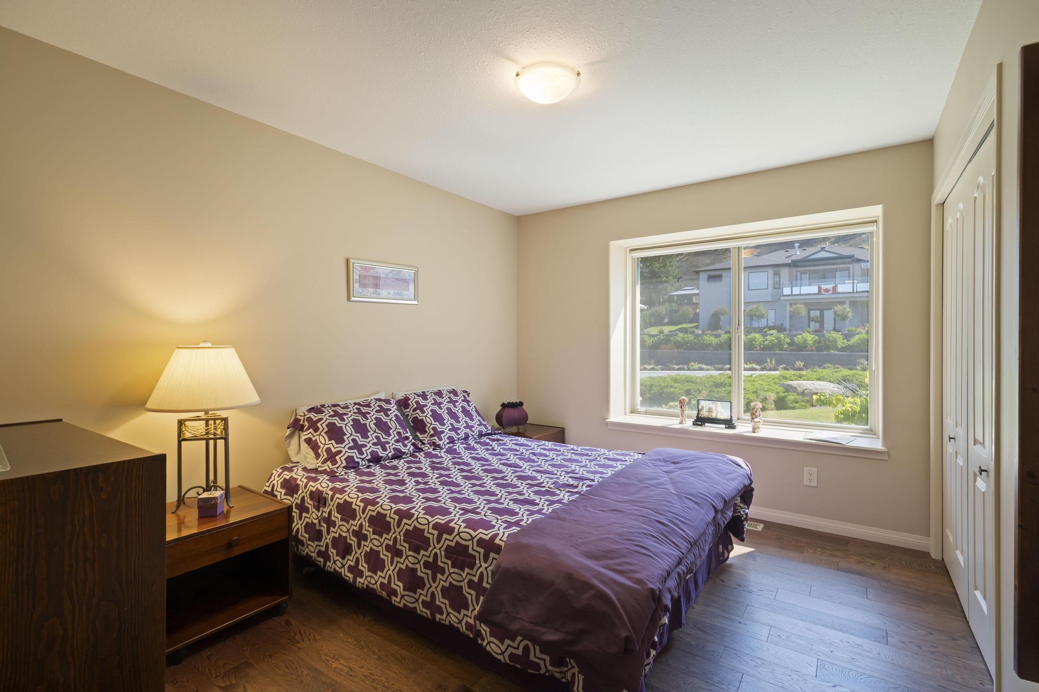 1000 Lone Pine Drive Kelowna V1P 1M7
