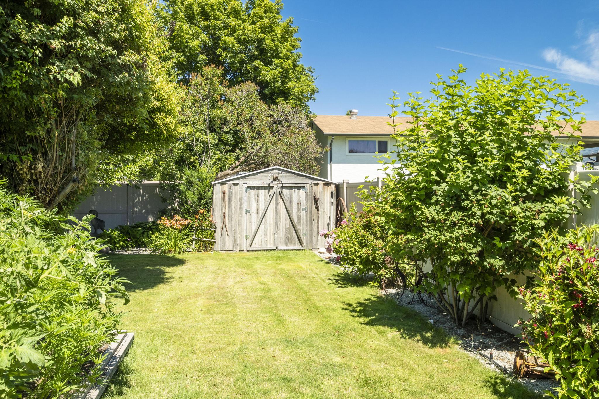 615 Tartan Road Kelowna V1X 3L2