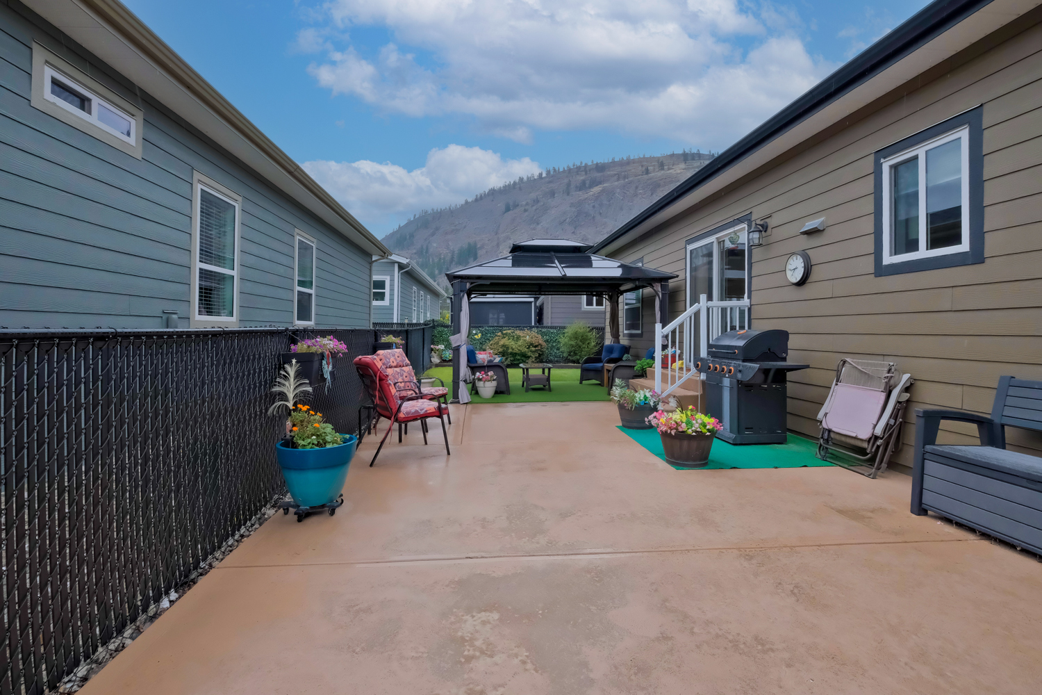 8300 Gallagher Lake Frontage Road 91 Oliver V0H 1T2
