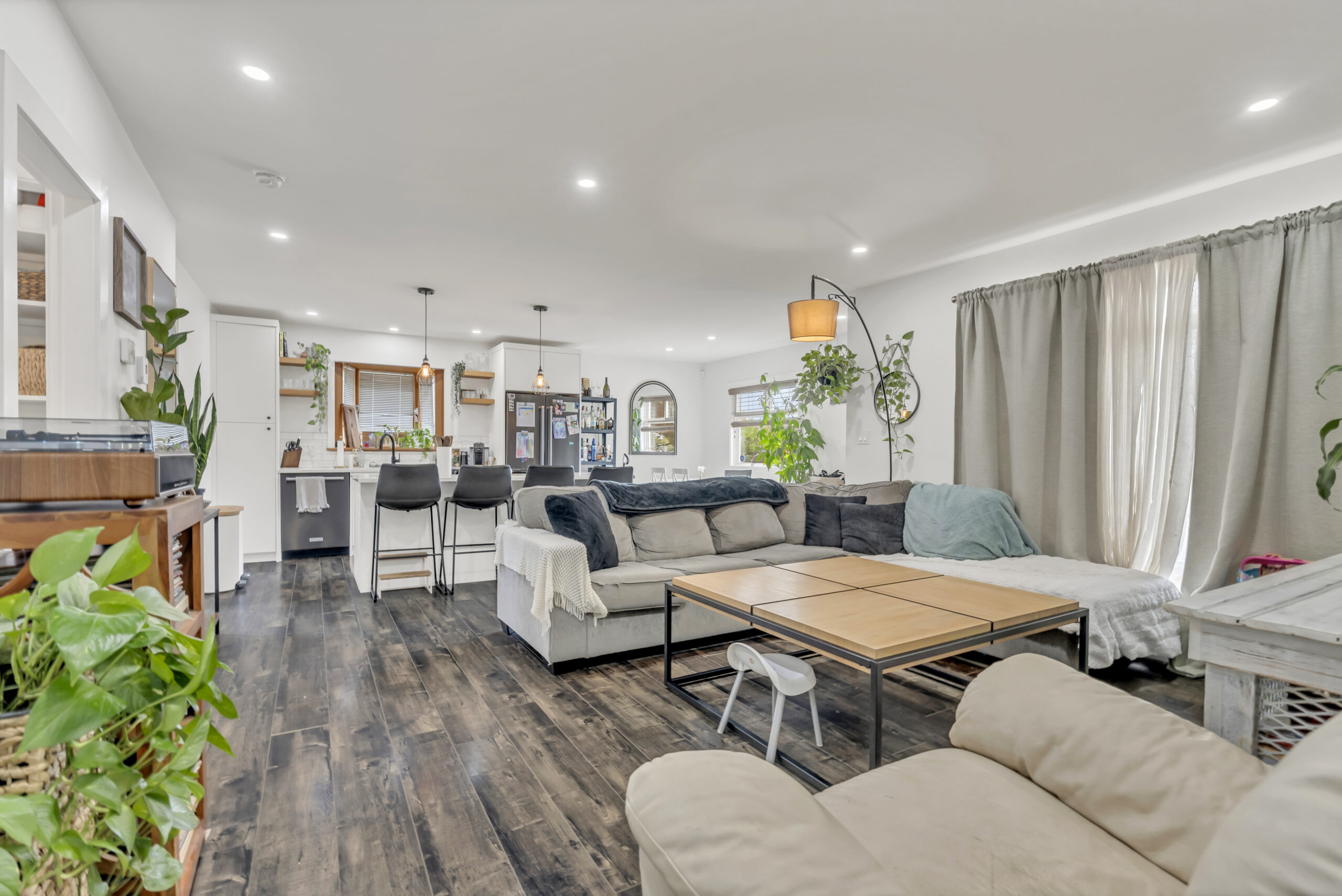972 Kilwinning Street Penticton V2A 4N7
