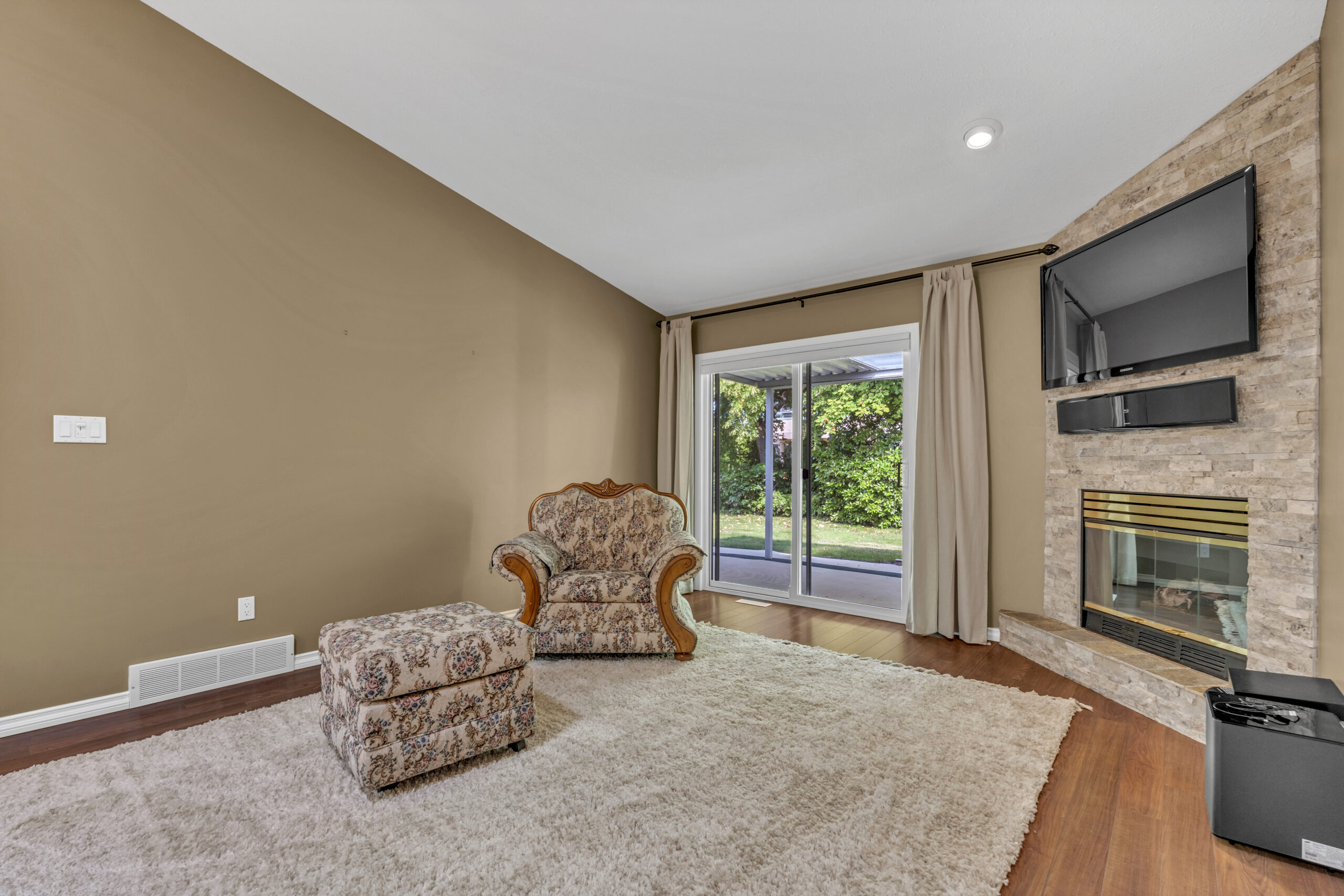 8700 Jubilee Road 14 Summerland V0H 1Z5