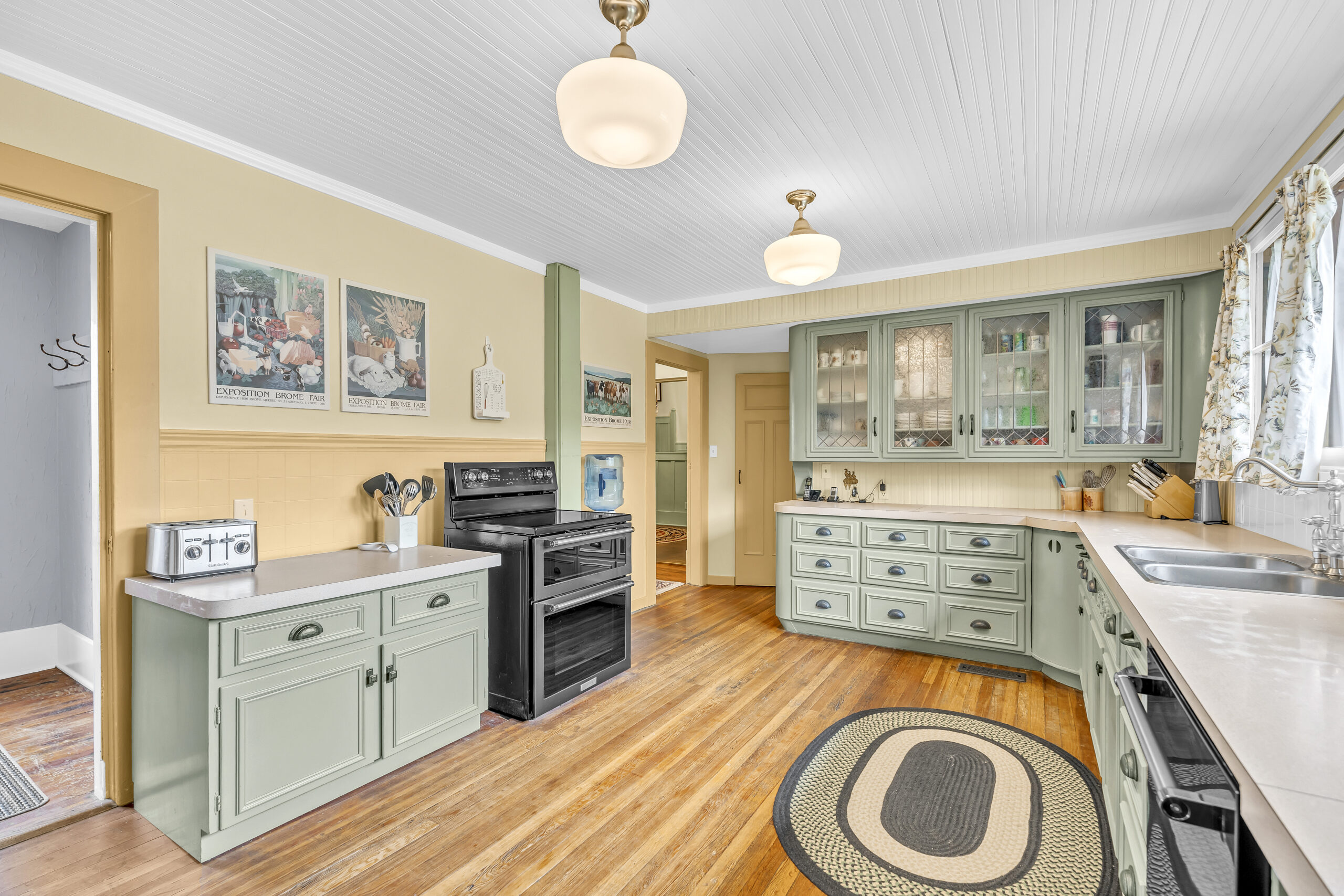 12405 Reynolds Avenue Summerland V0H 1Z8