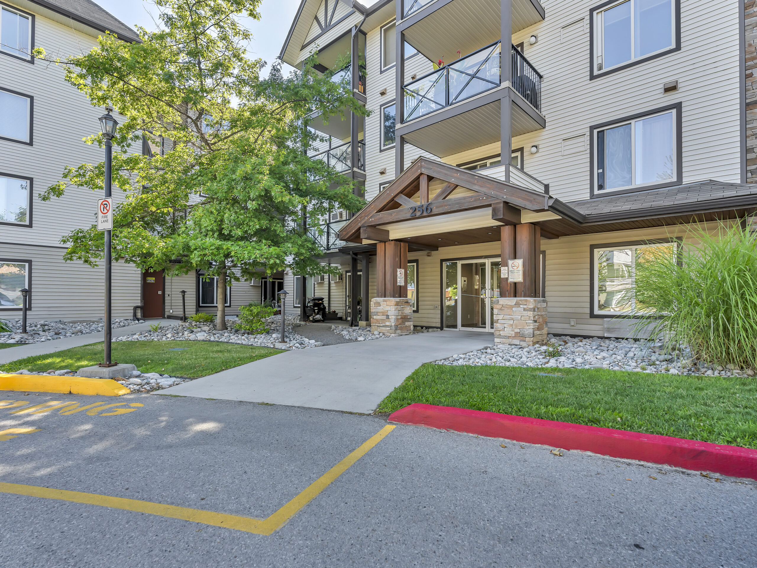 256 Hastings Avenue 401 Penticton V2A 2V6