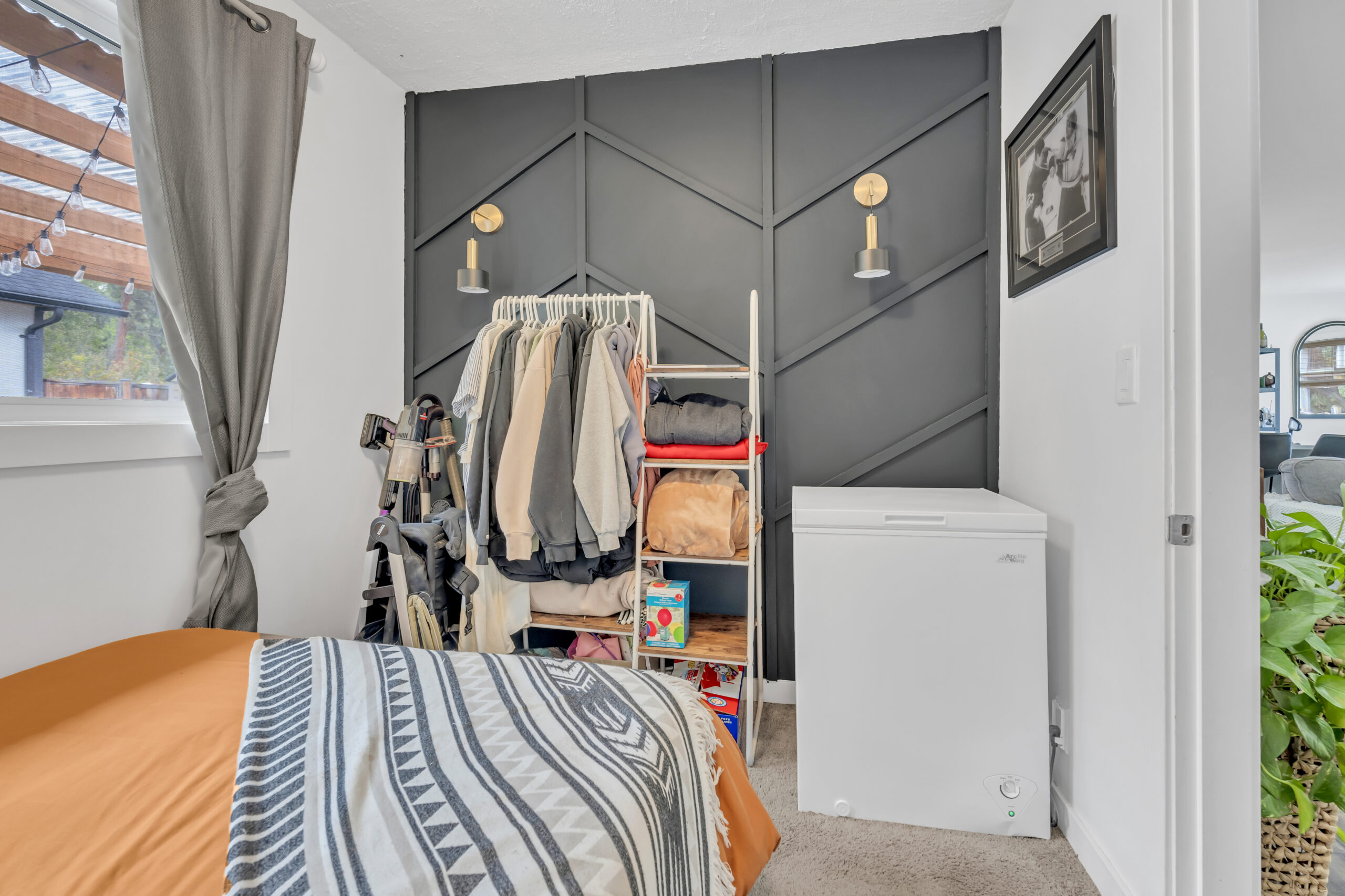 972 Kilwinning Street Penticton V2A 4N7