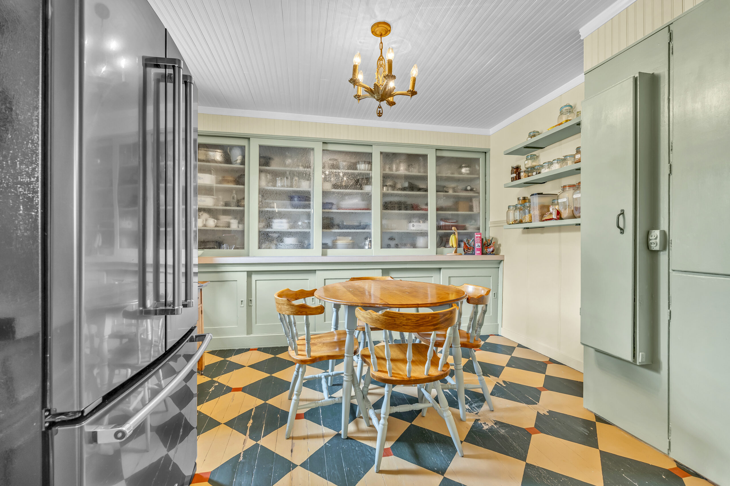 12405 Reynolds Avenue Summerland V0H 1Z8