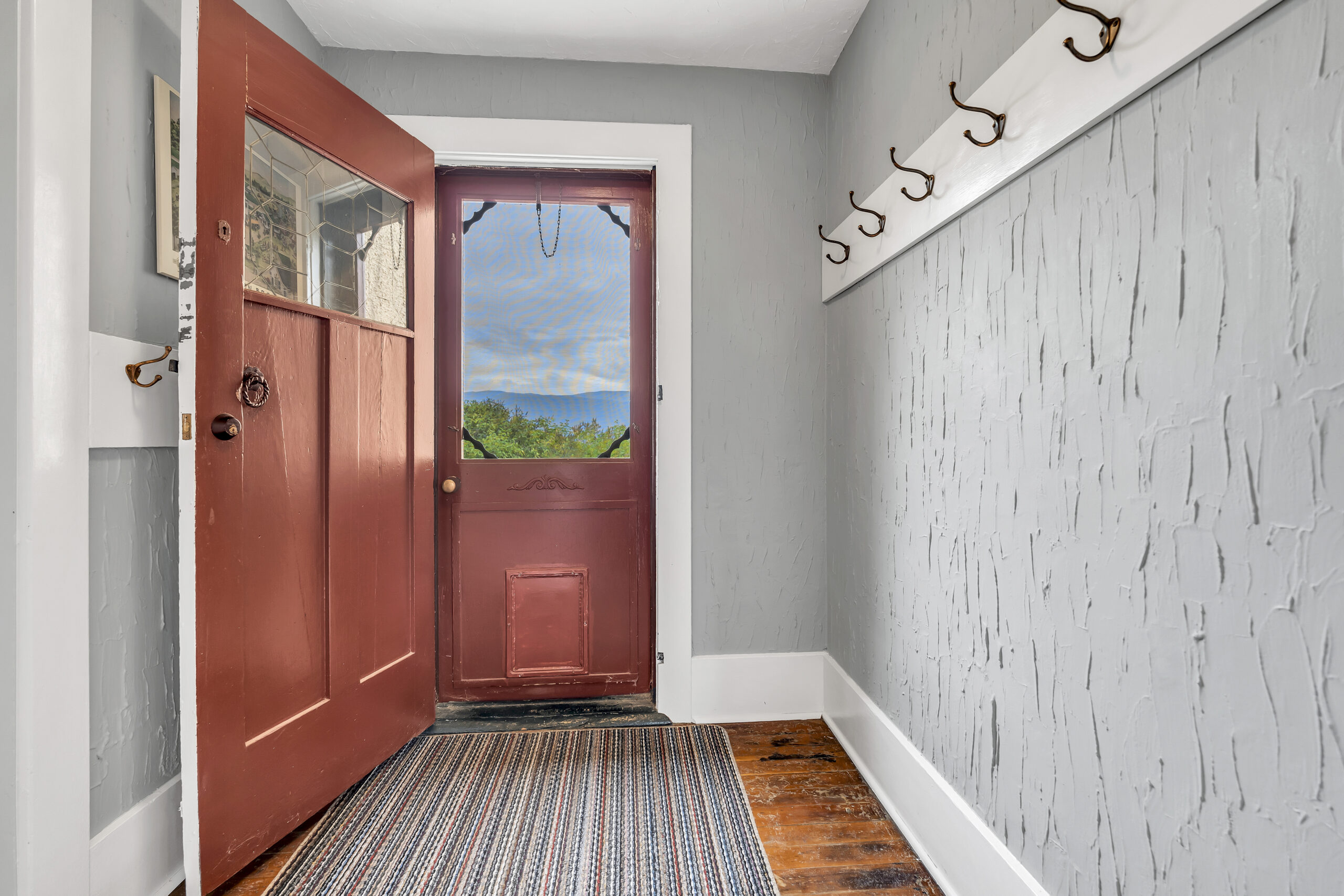 12405 Reynolds Avenue Summerland V0H 1Z8