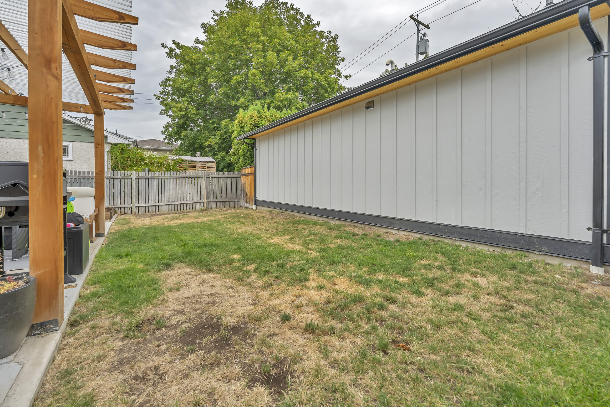 972 Kilwinning Street Penticton V2A 4N7