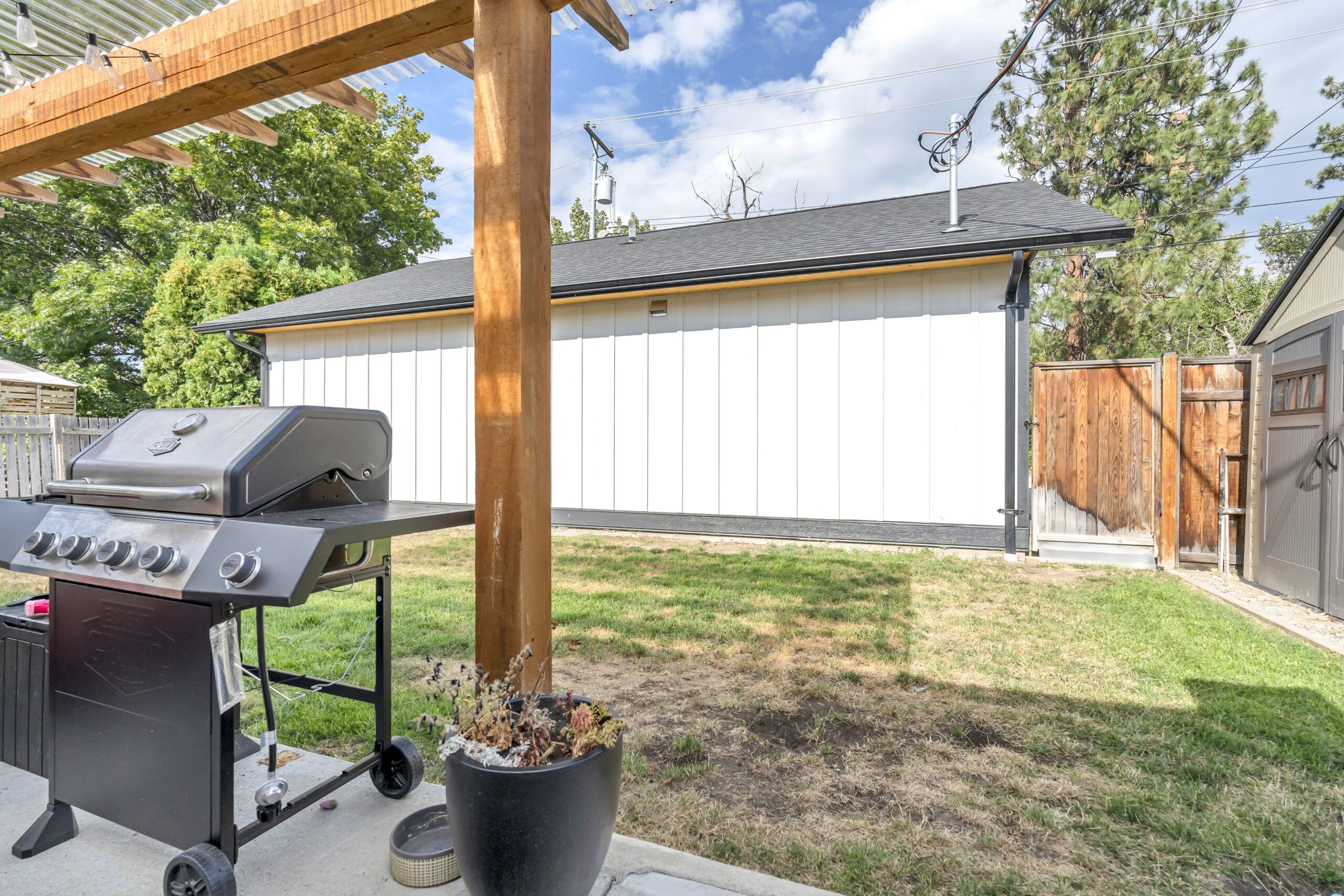 972 Kilwinning Street Penticton V2A 4N7