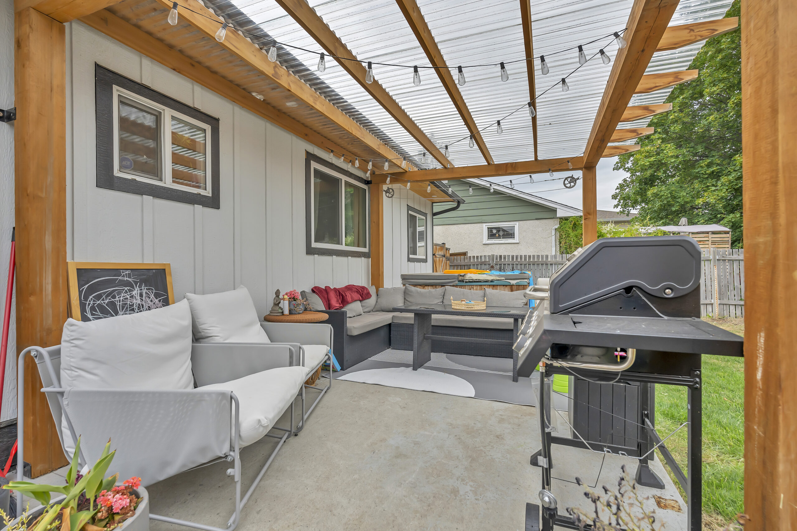 972 Kilwinning Street Penticton V2A 4N7