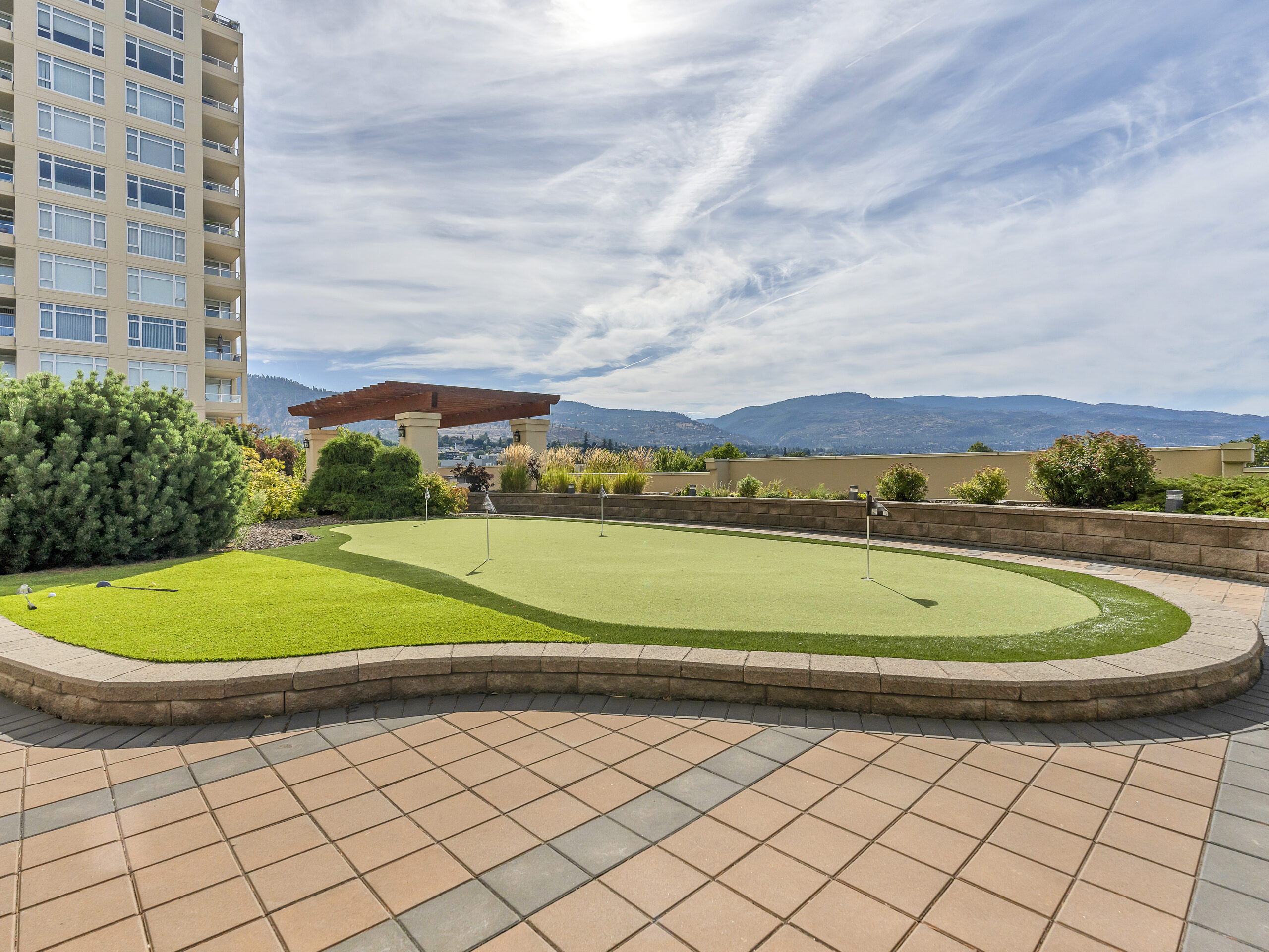 100 Lakeshore Drive W 111 Penticton V2A 1B6