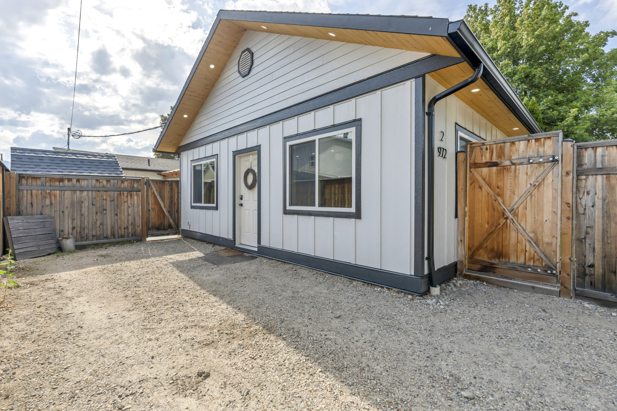 972 Kilwinning Street Penticton V2A 4N7