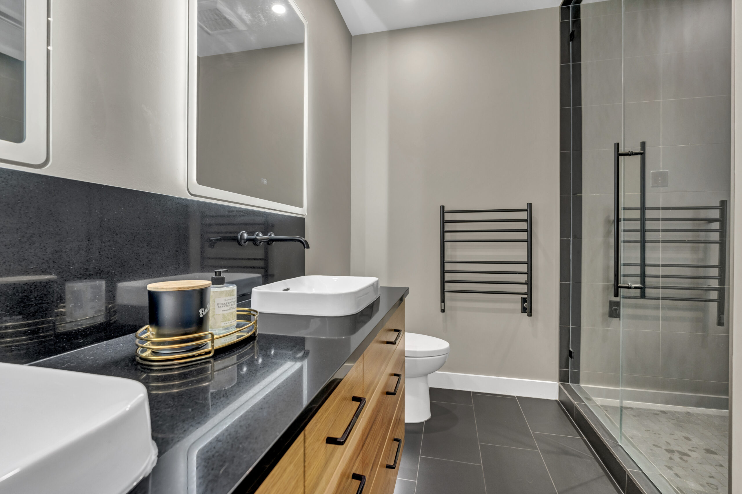 1695 Treffry Place Summerland V0H 1Z9