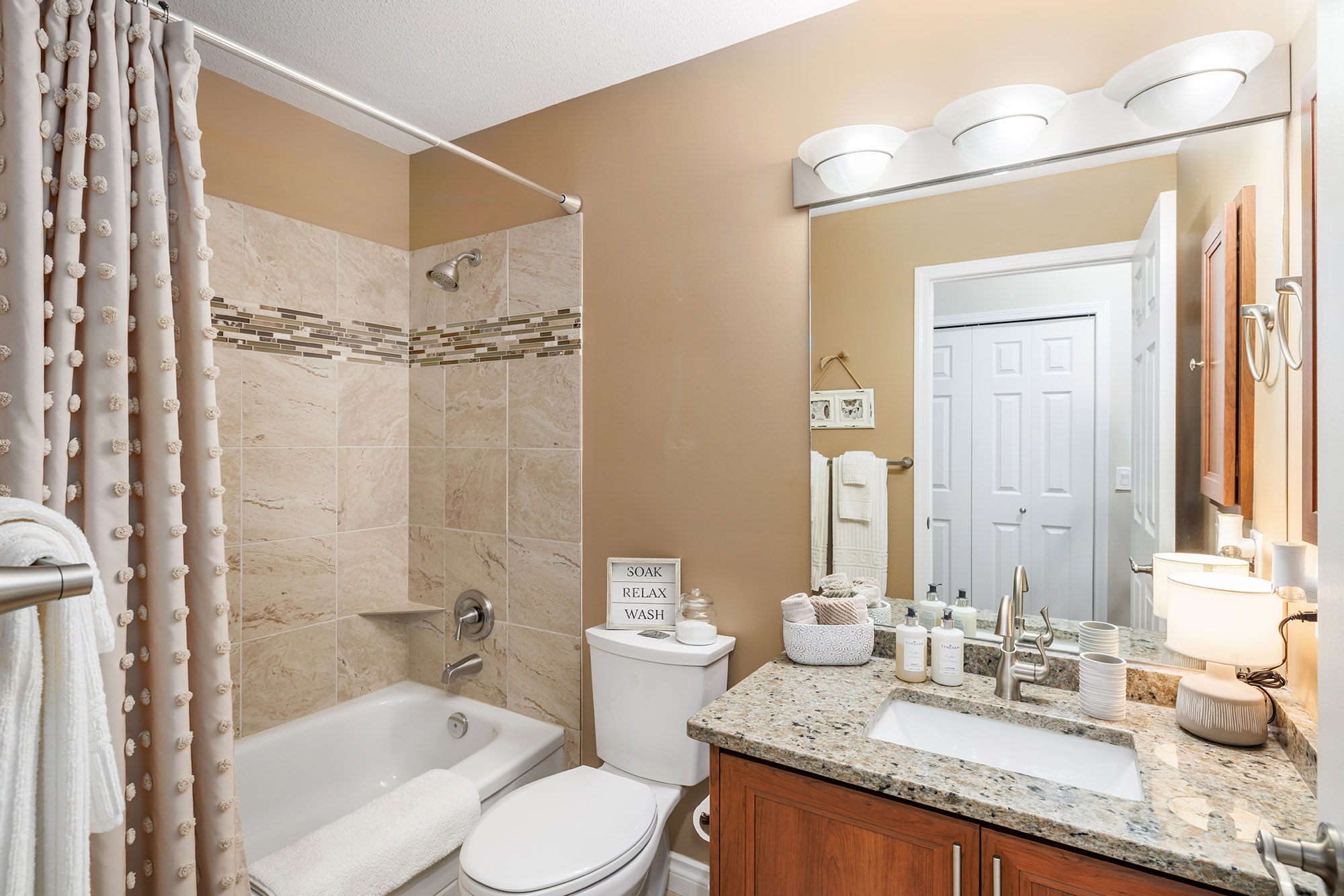 4470 Ponderosa Drive 204 Peachland V0H 1X5