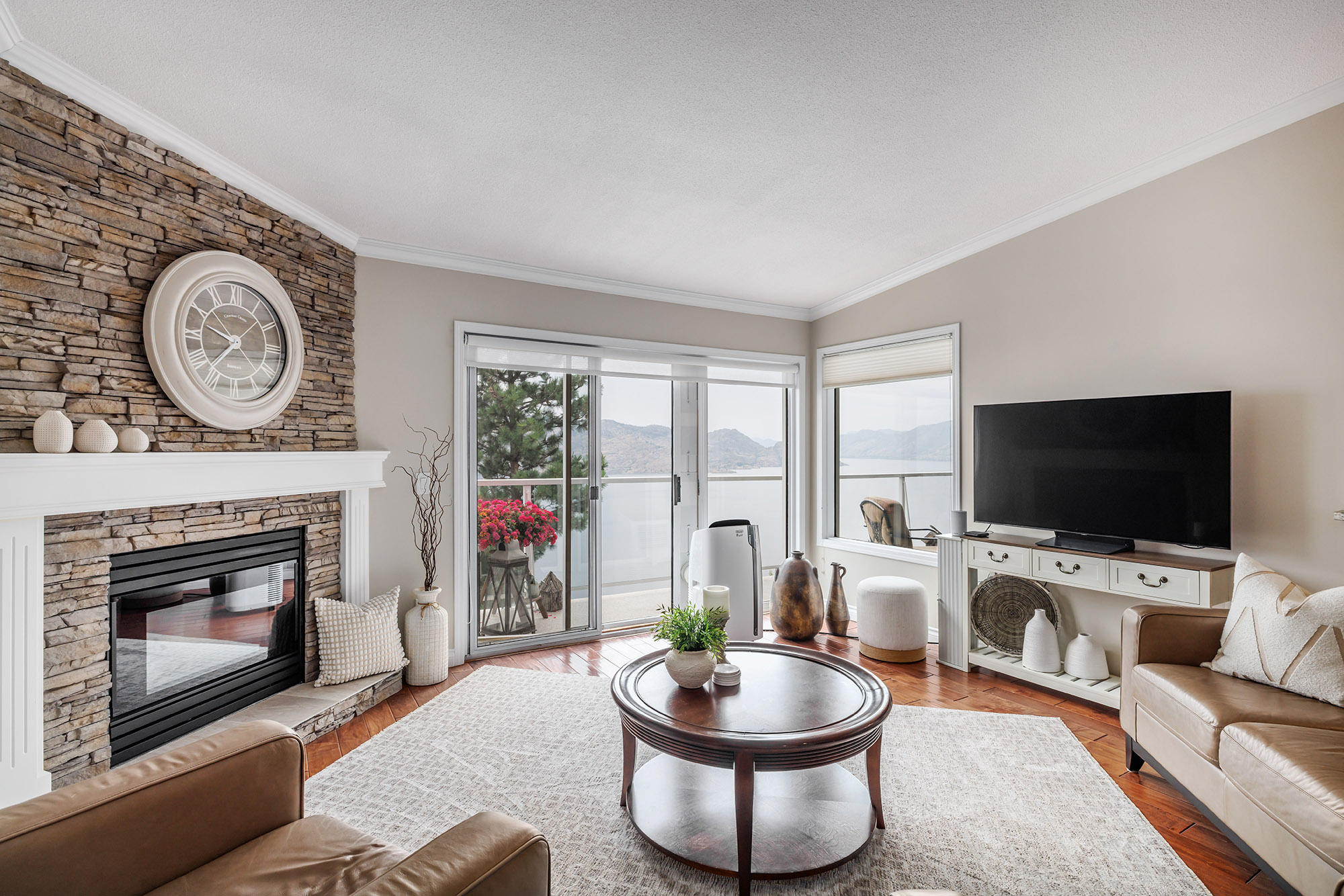 4470 Ponderosa Drive 204 Peachland V0H 1X5