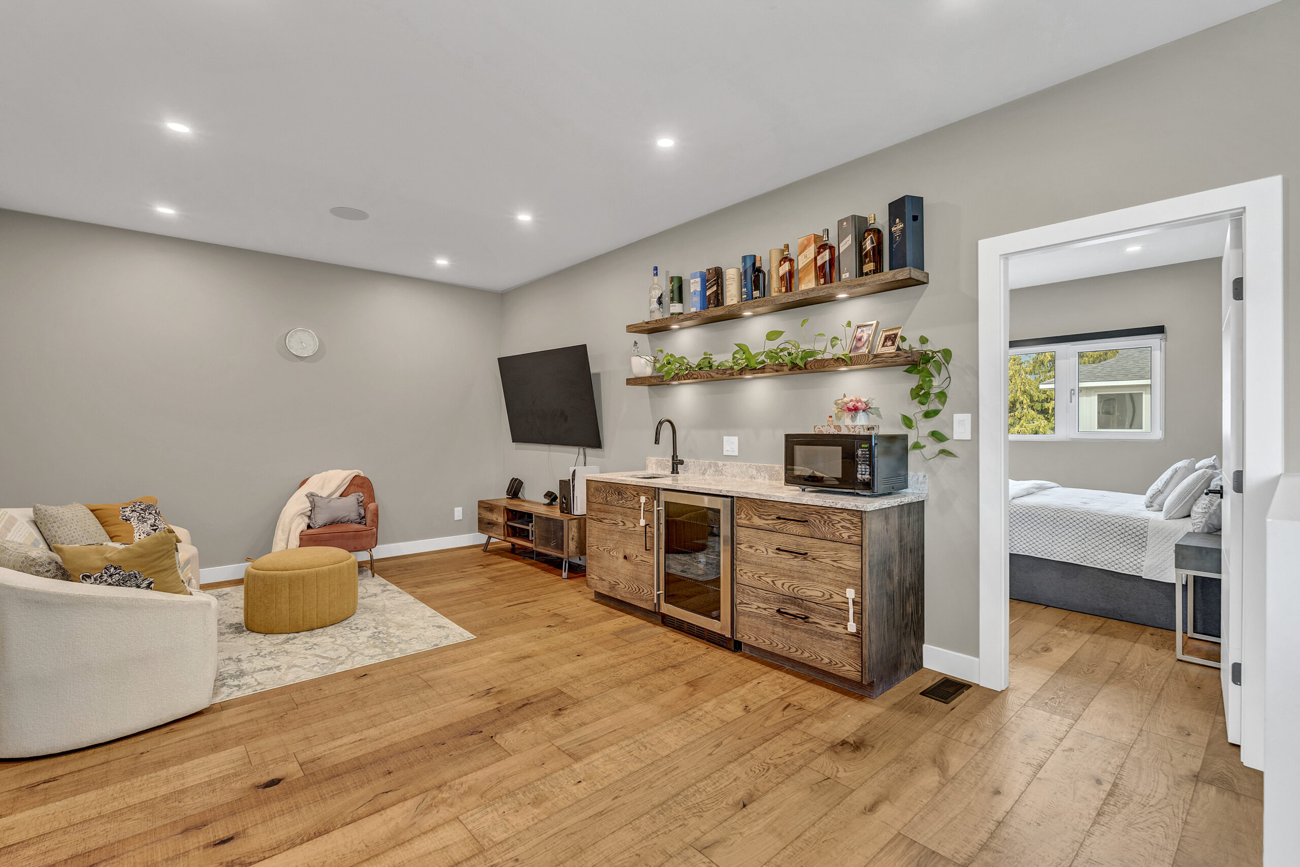 1695 Treffry Place Summerland V0H 1Z9