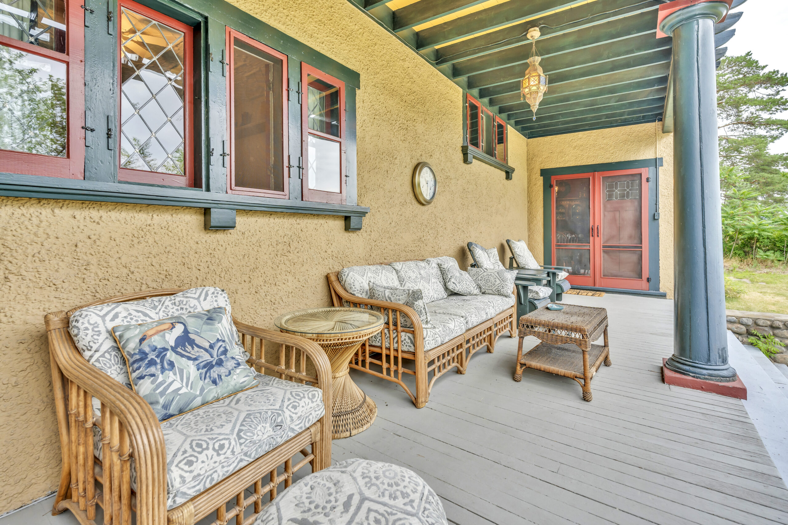 12405 Reynolds Avenue Summerland V0H 1Z8