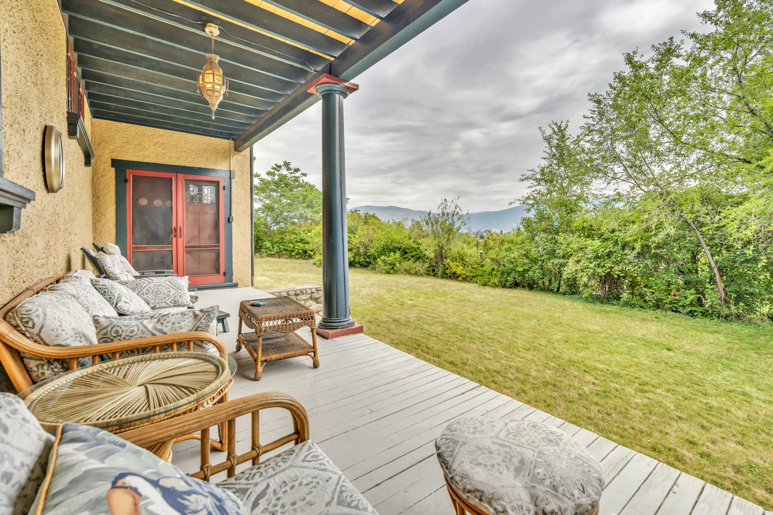 12405 Reynolds Avenue Summerland V0H 1Z8