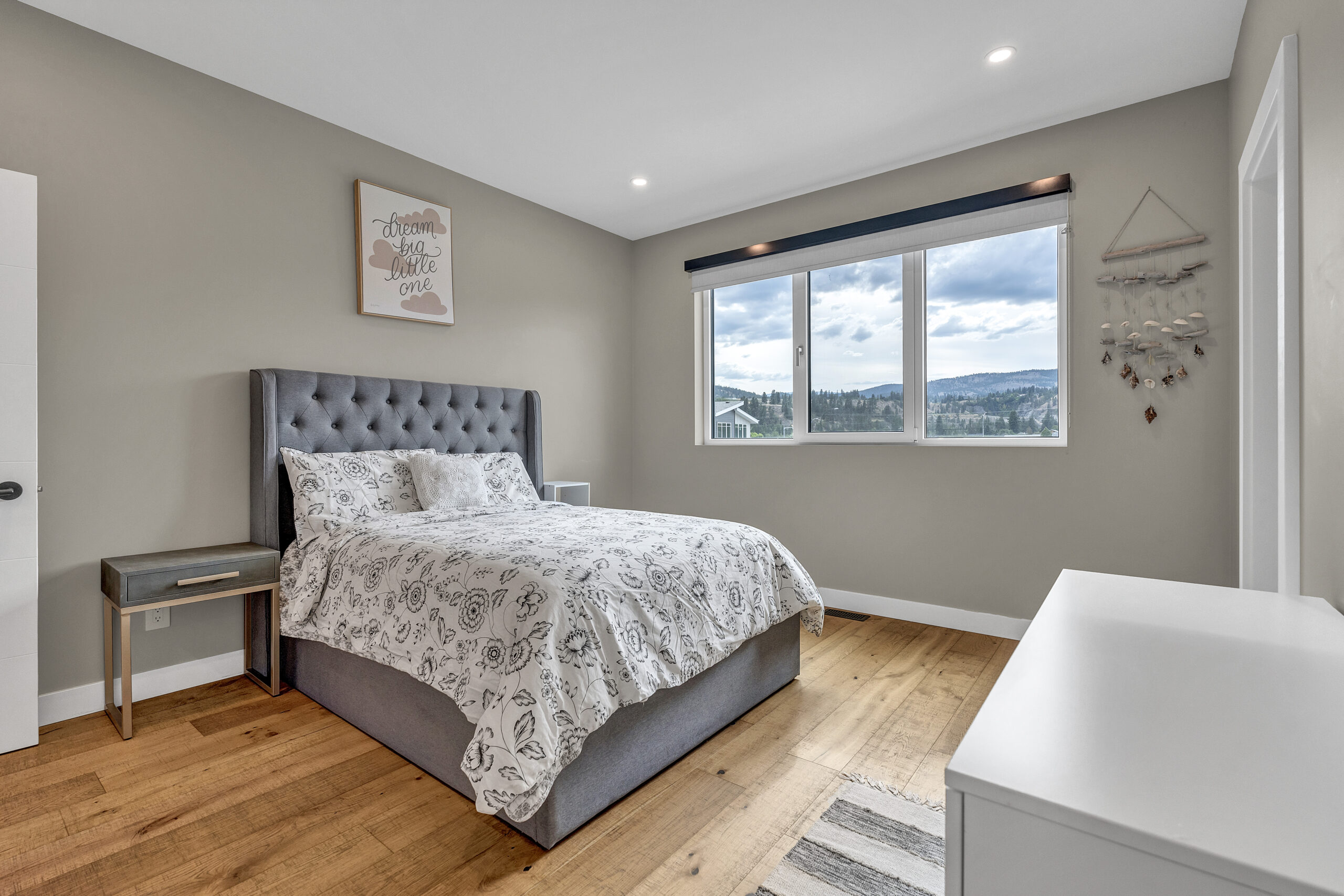 1695 Treffry Place Summerland V0H 1Z9