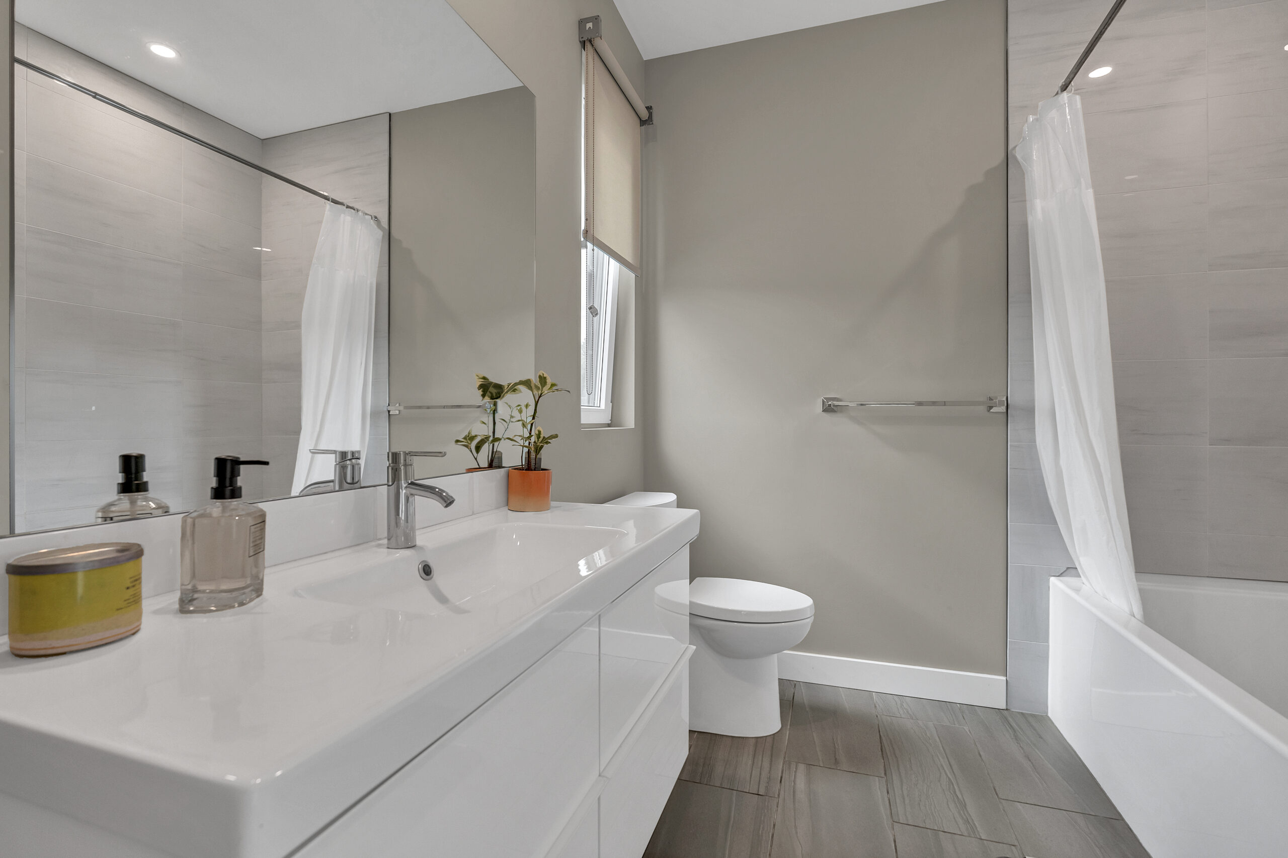 1695 Treffry Place Summerland V0H 1Z9