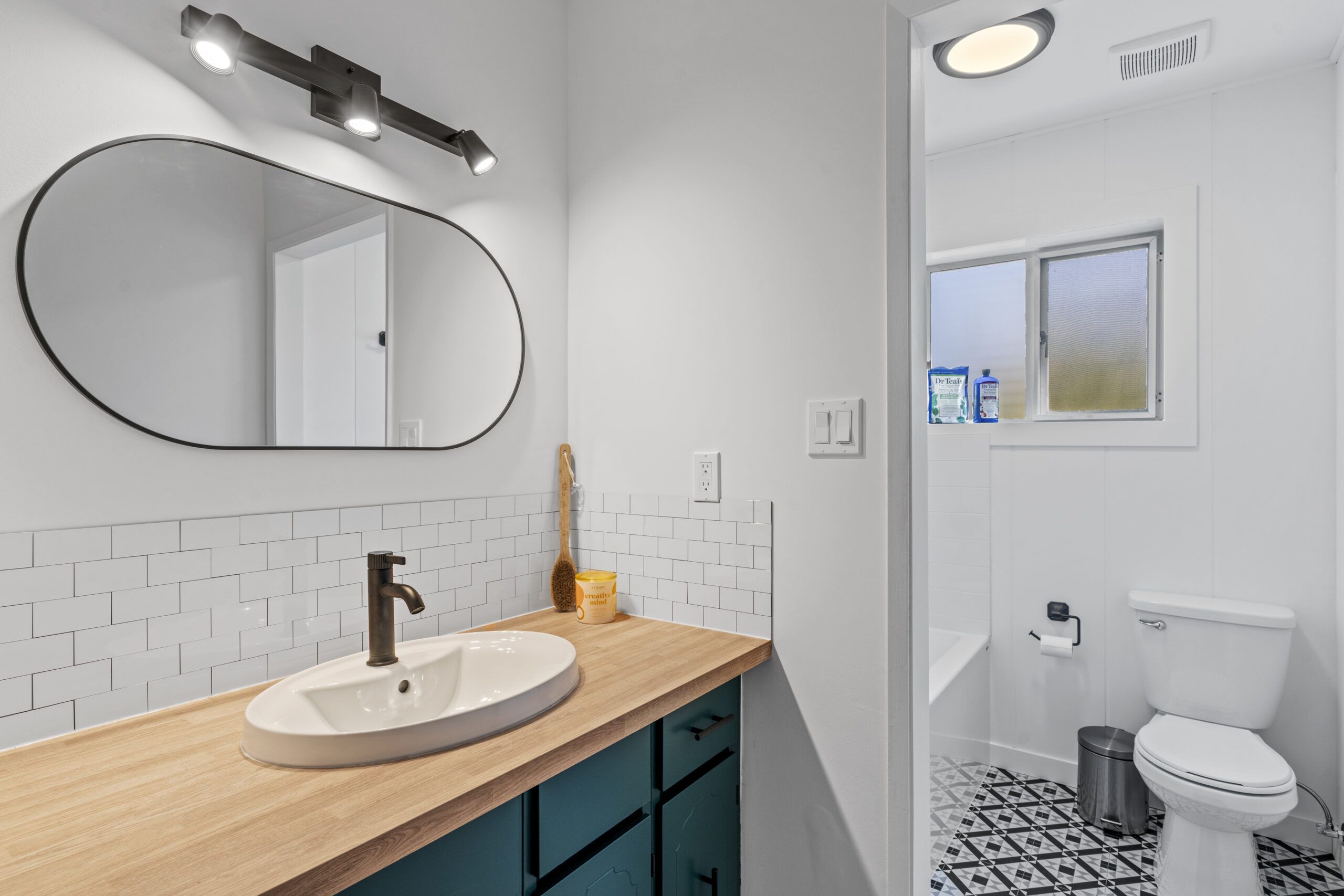 3258 Douglas Street Chemainus V0R1K2
