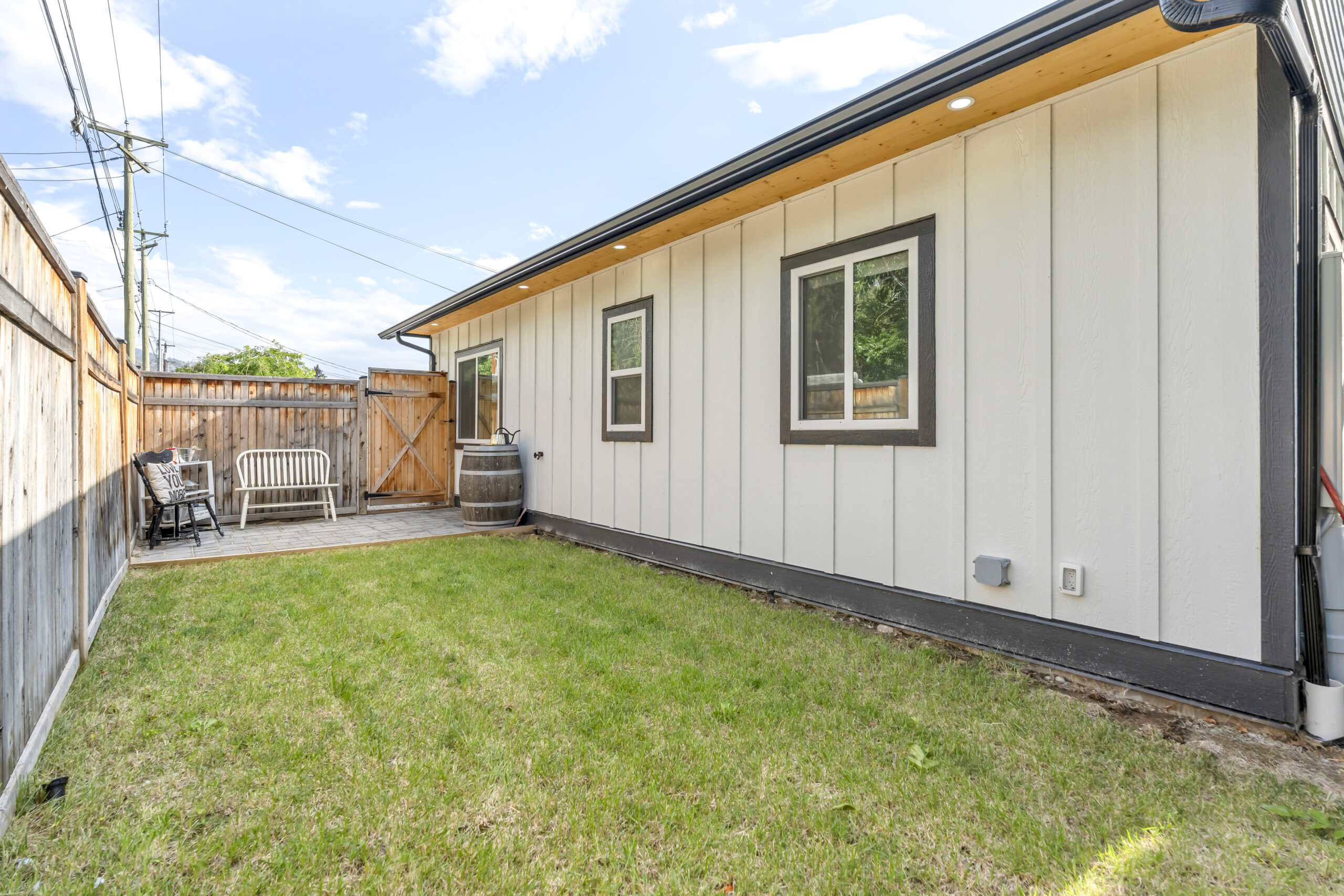 972 Kilwinning Street Penticton V2A 4N7