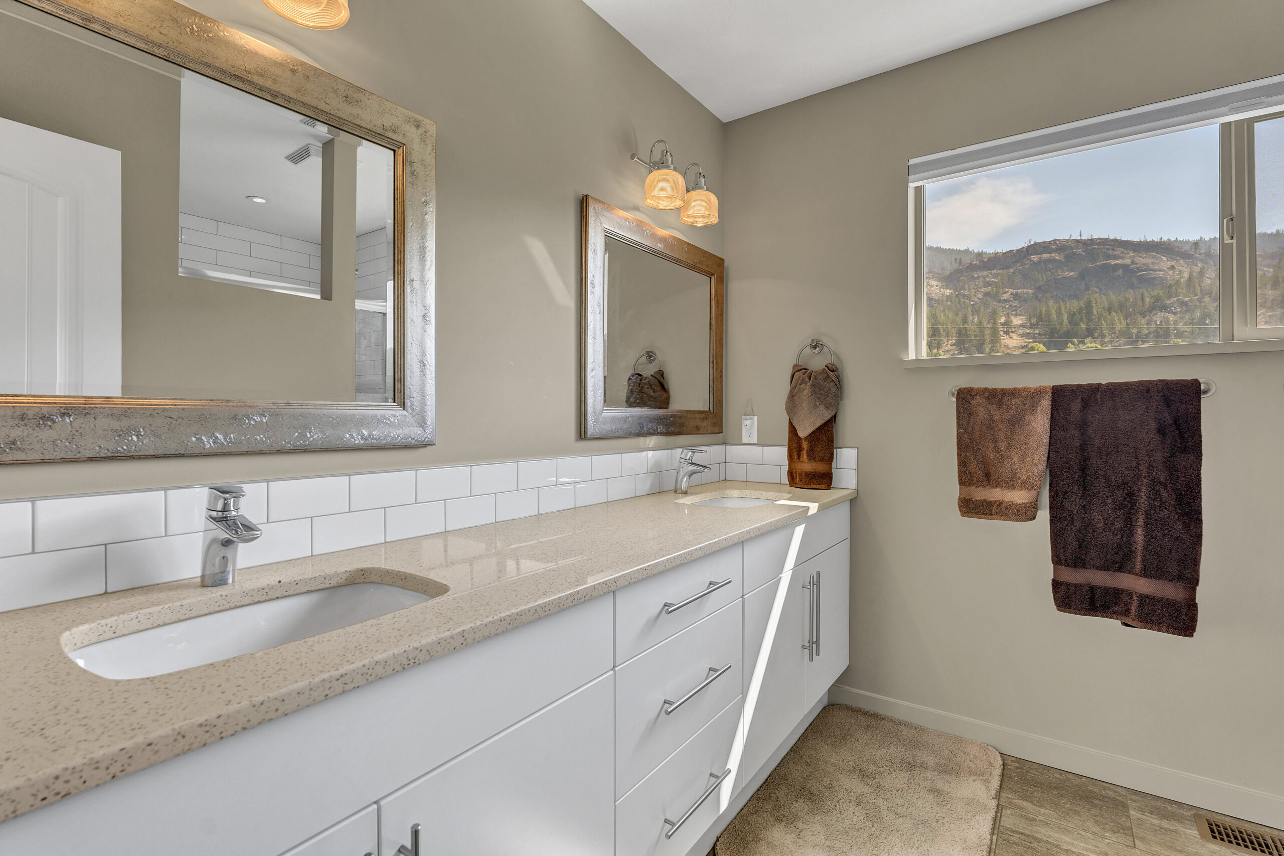 125 Cabernet Drive 30 Okanagan Falls V0H 1R3
