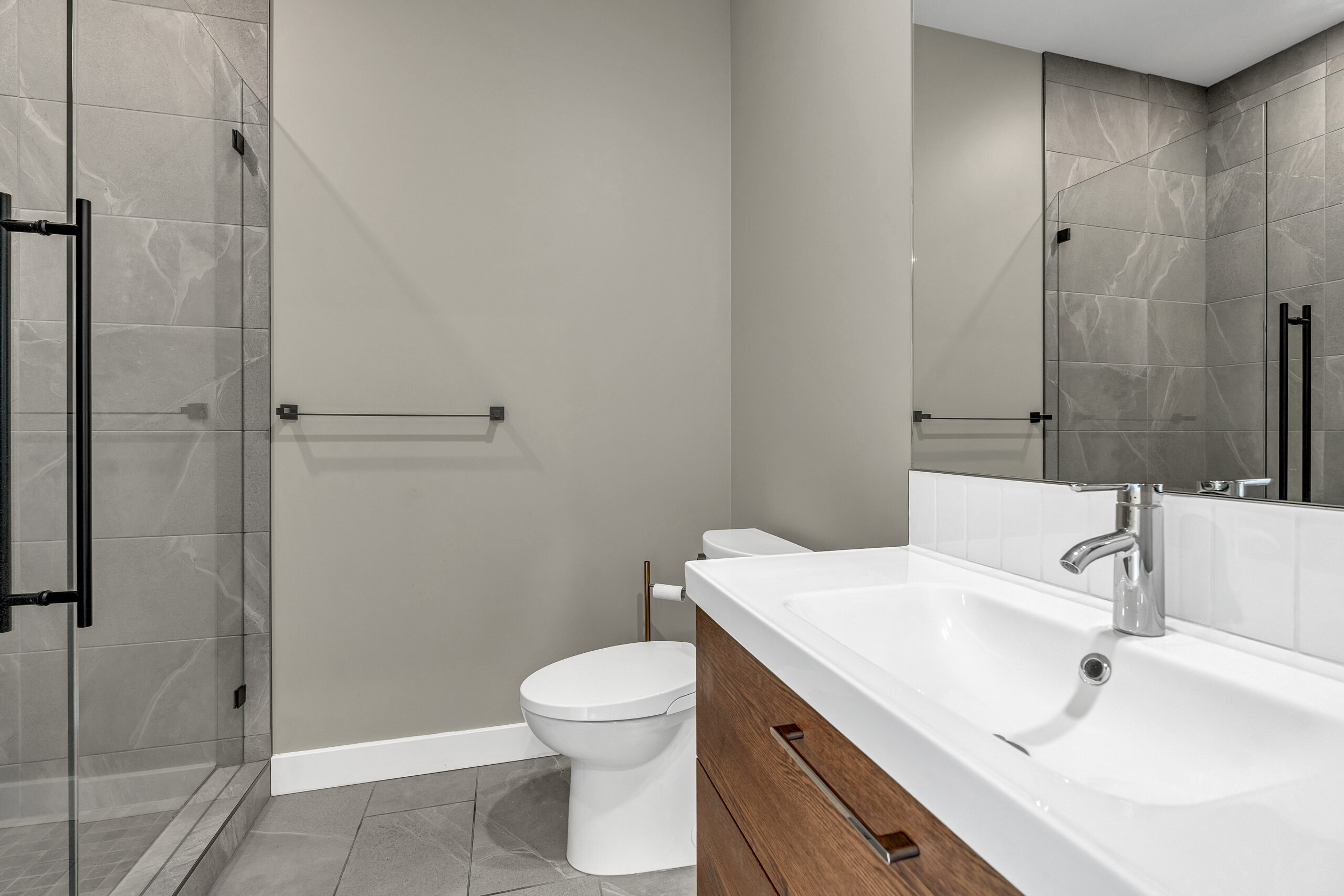 1695 Treffry Place Summerland V0H 1Z9