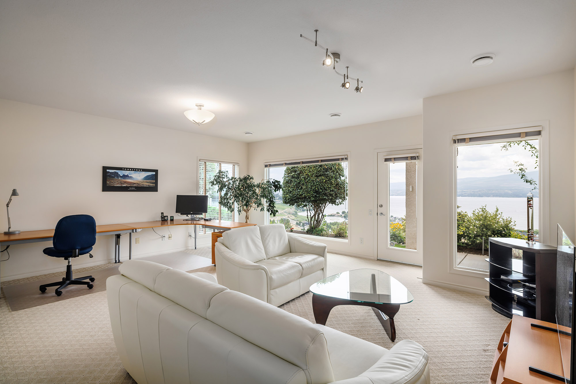 3659 Gala View Drive West Kelowna V4T 2M3
