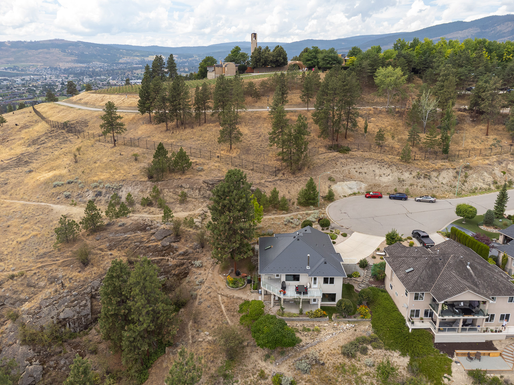 3659 Gala View Drive West Kelowna V4T 2M3