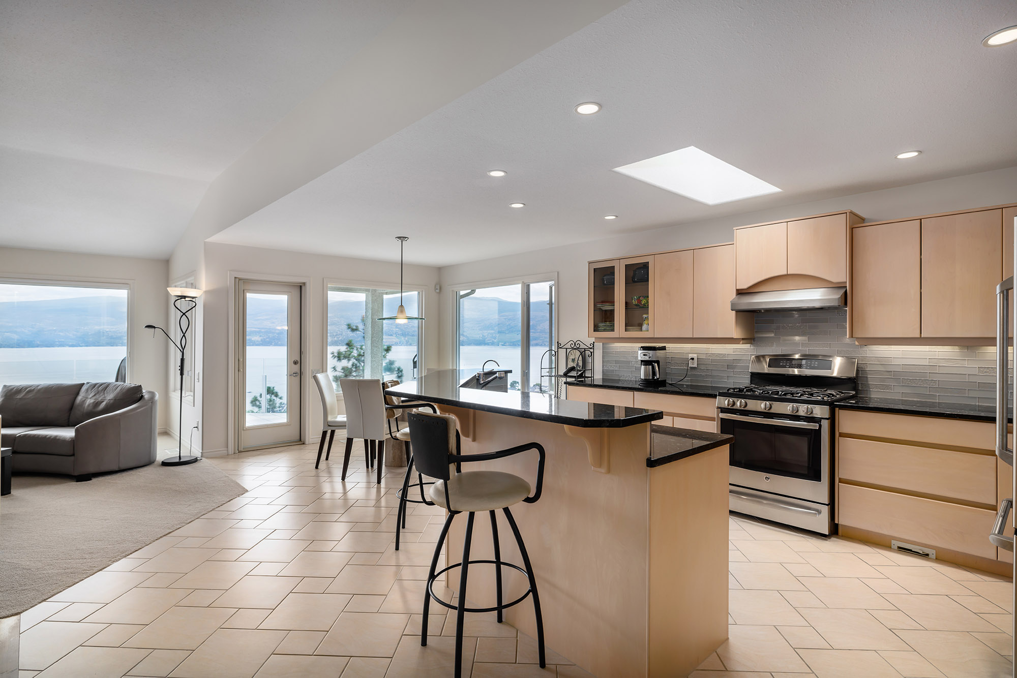 3659 Gala View Drive West Kelowna V4T 2M3