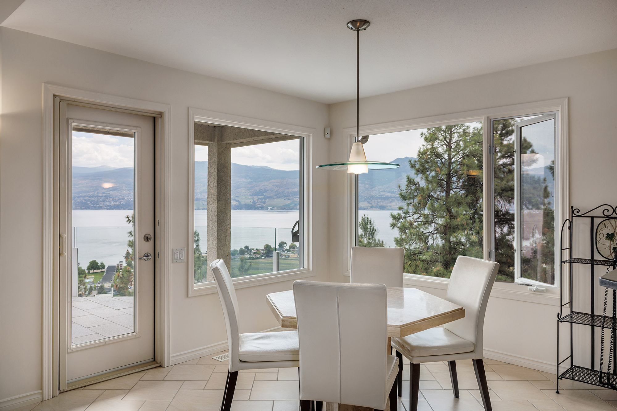 3659 Gala View Drive West Kelowna V4T 2M3