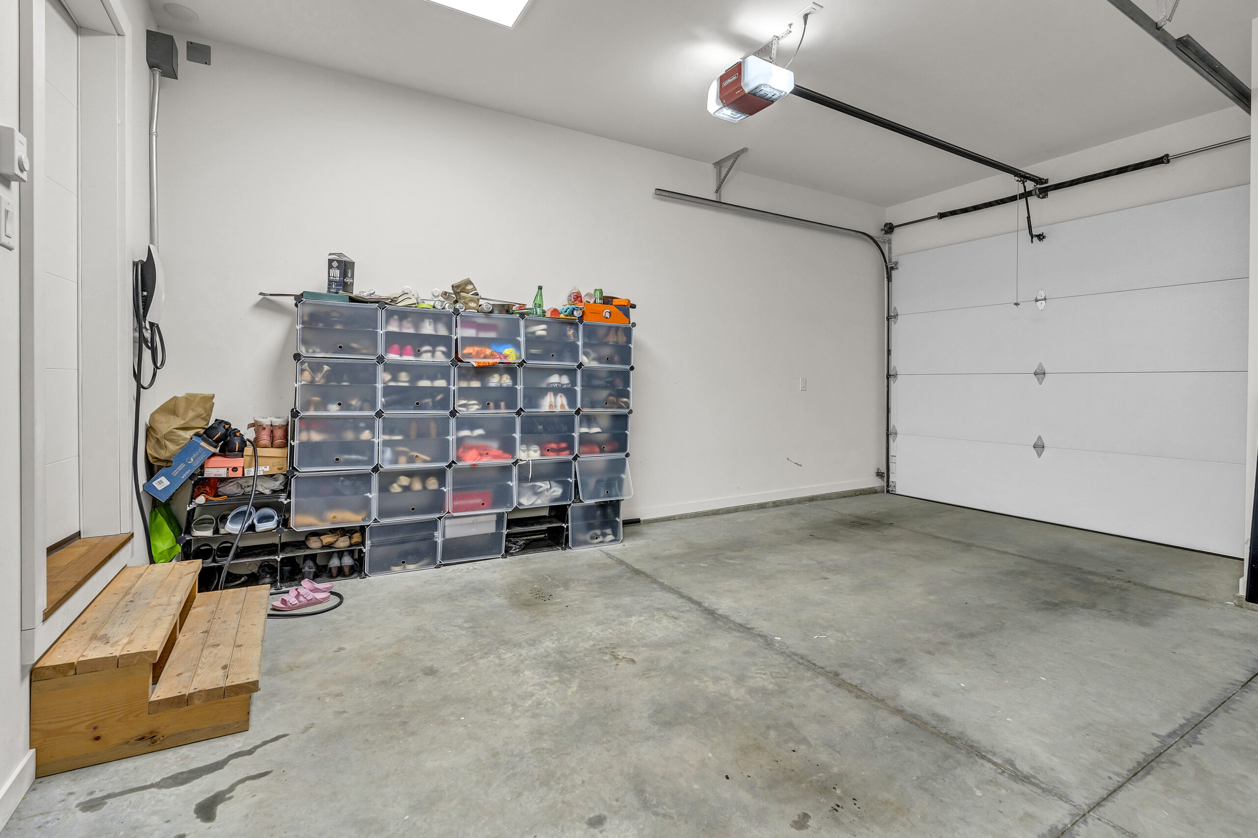 1695 Treffry Place Summerland V0H 1Z9