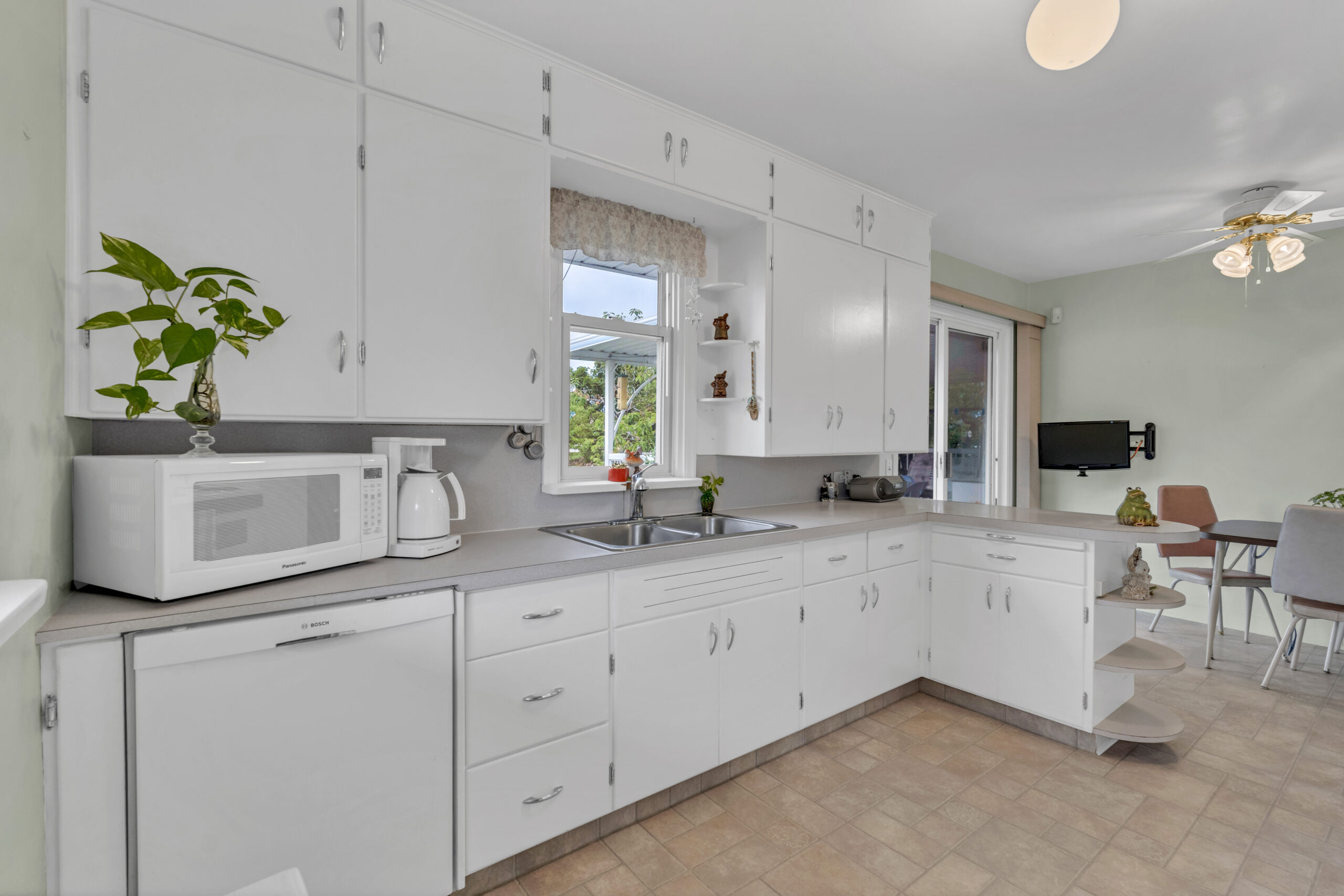 174 Dafoe Place Penticton V2A 2S2