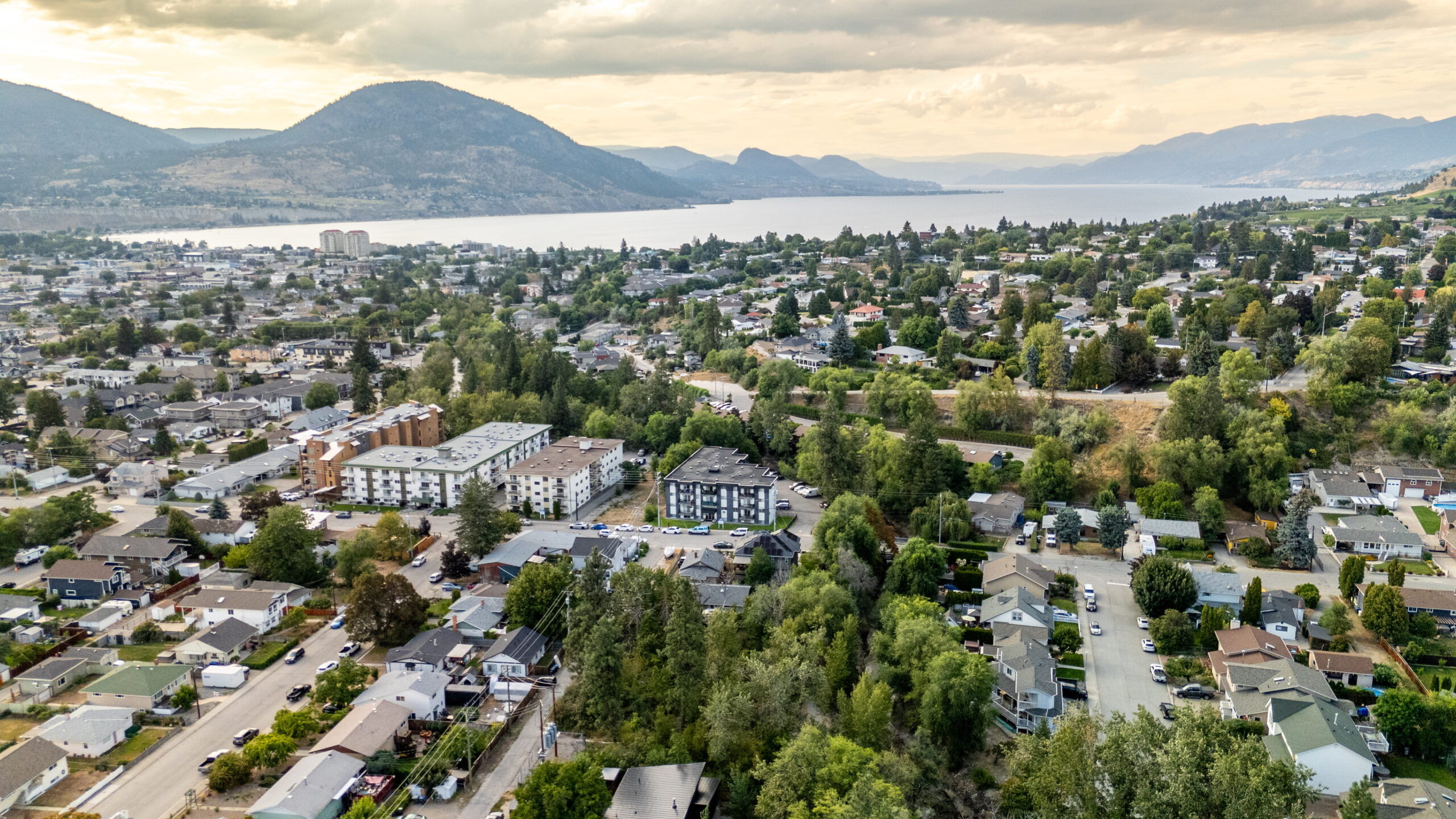 972 Kilwinning Street Penticton V2A 4N7