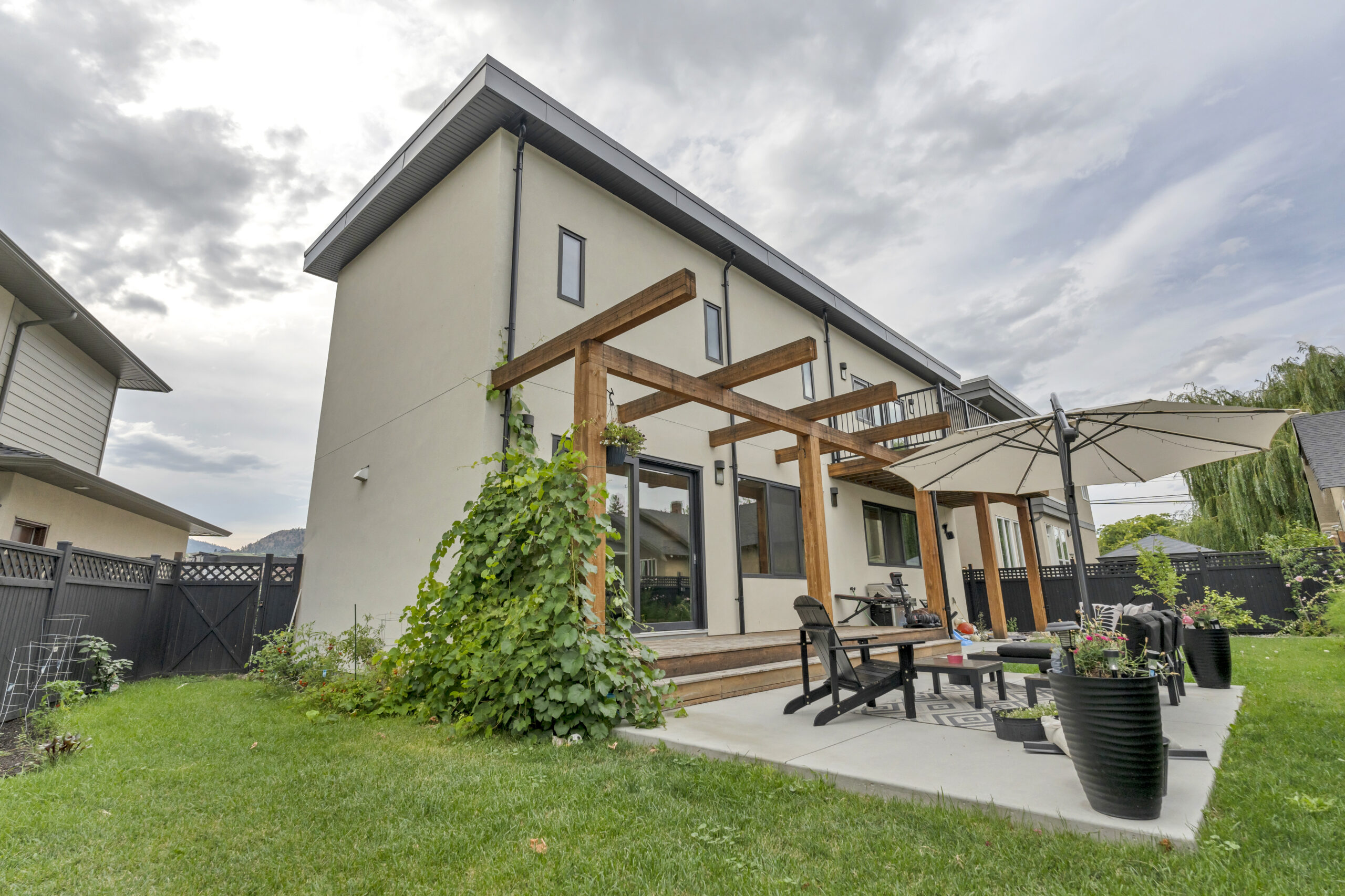 1695 Treffry Place Summerland V0H 1Z9