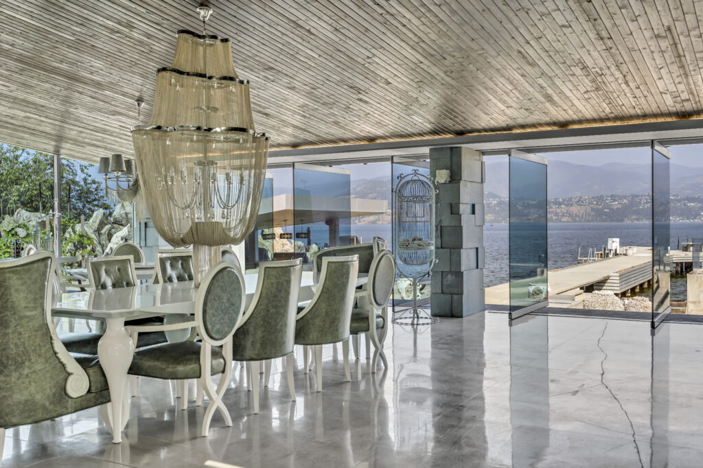 4358 Hobson Road Kelowna V1W 1Y3