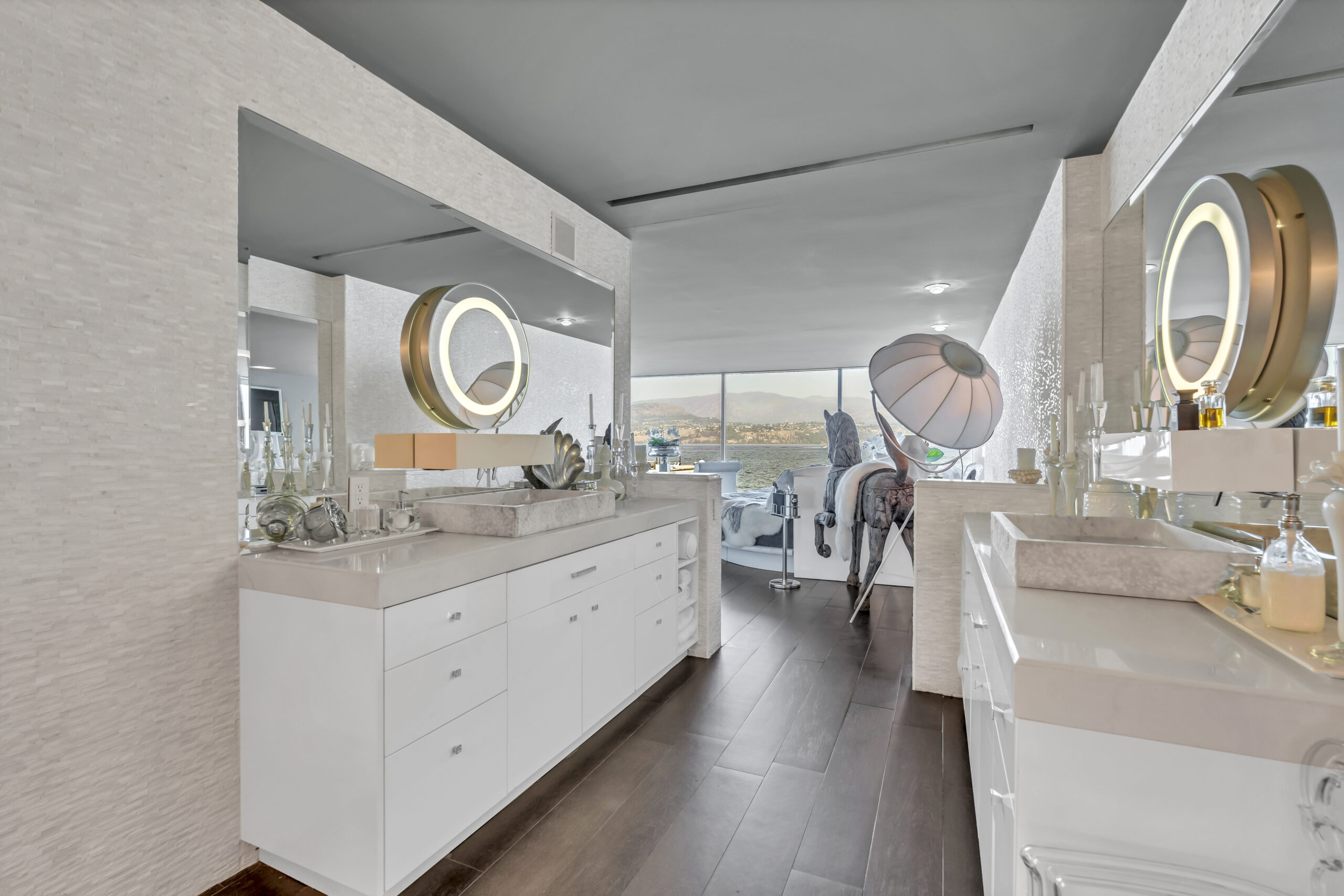 4358 Hobson Road Kelowna V1W 1Y3