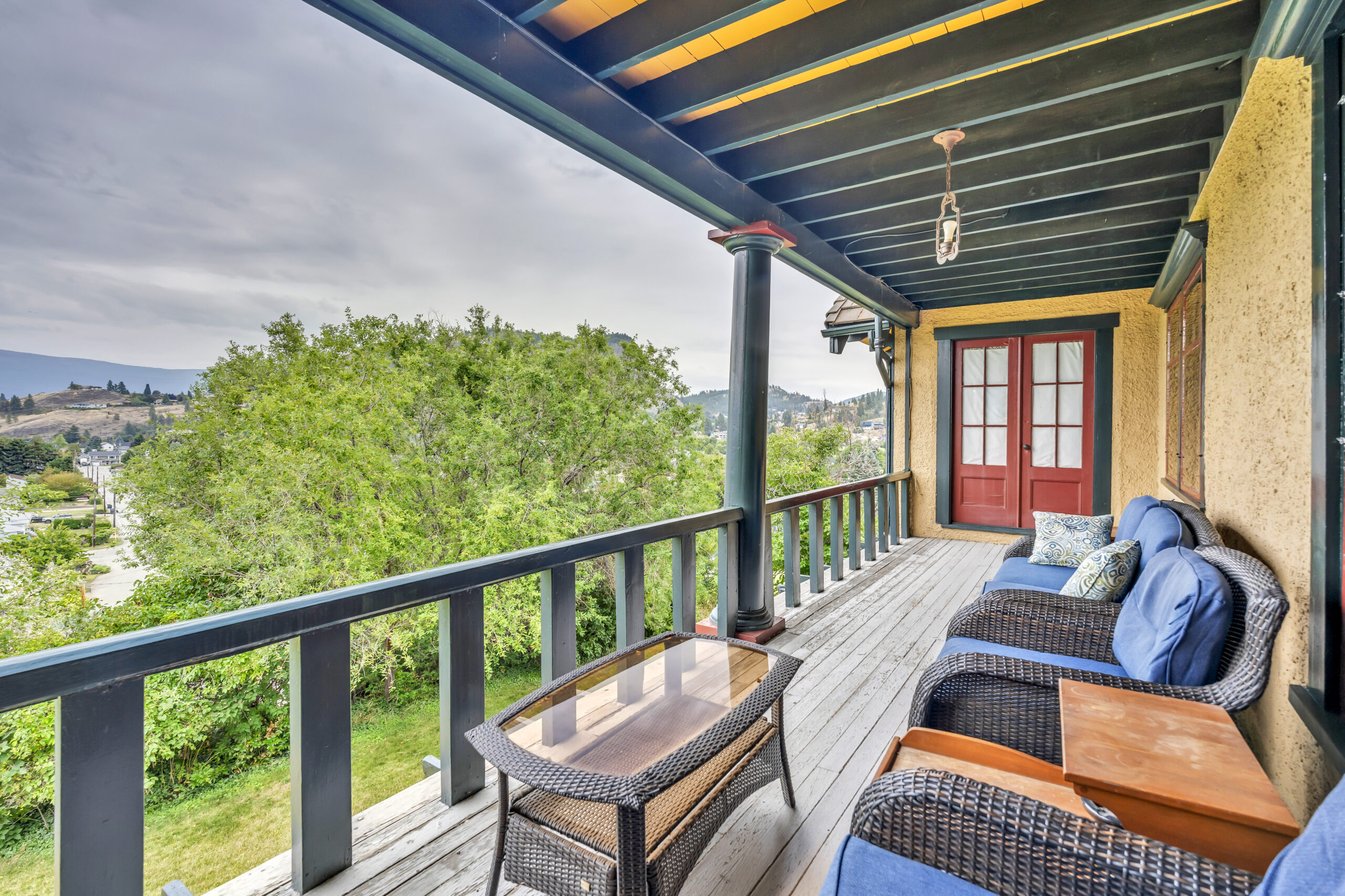 12405 Reynolds Avenue Summerland V0H 1Z8