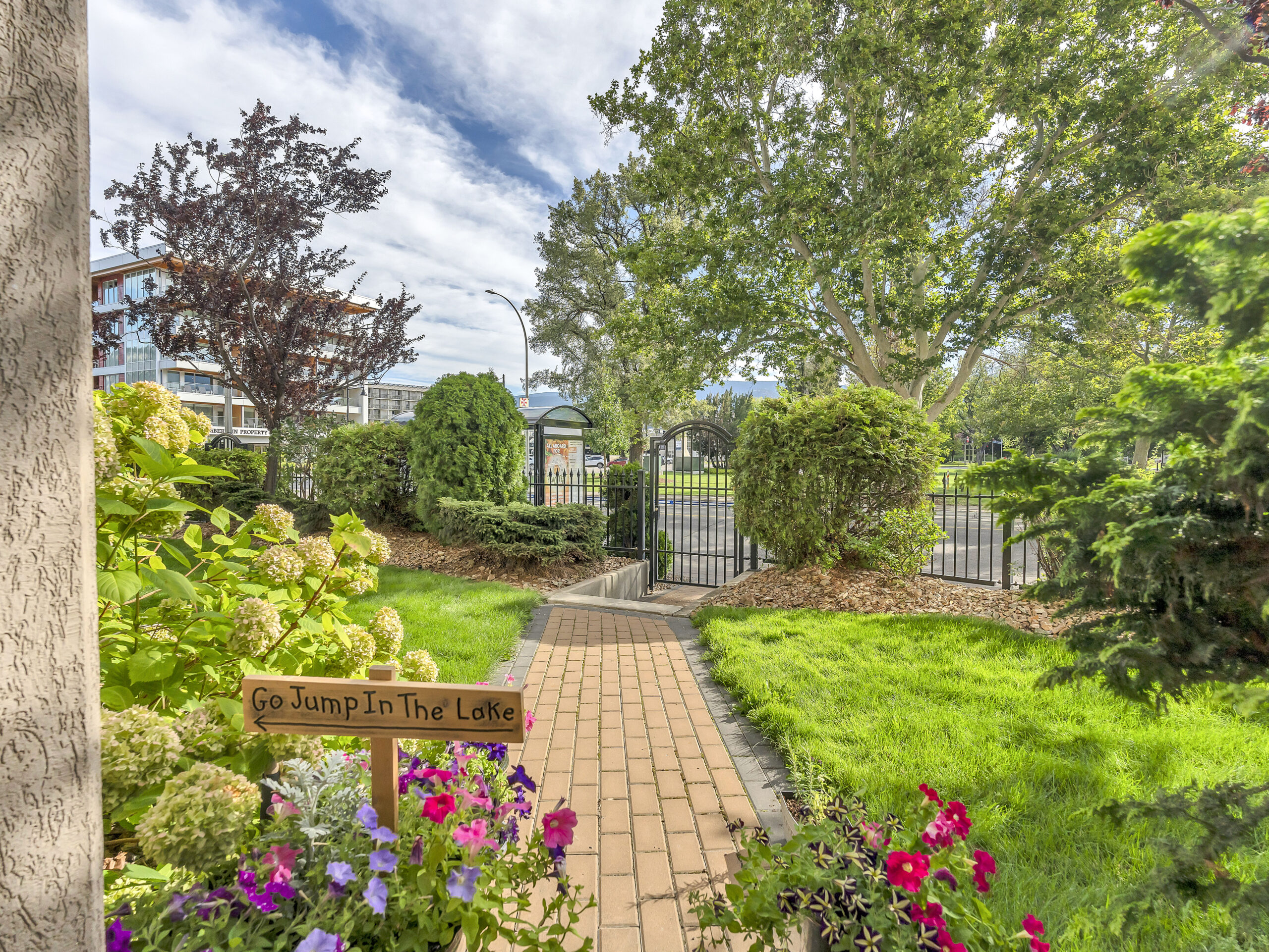 100 Lakeshore Drive W 111 Penticton V2A 1B6