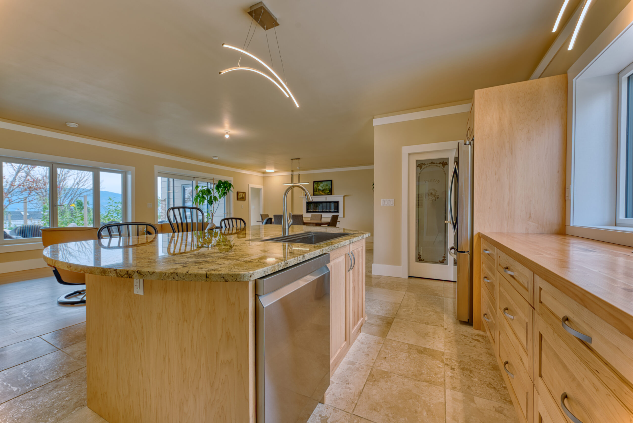514 Mountain Drive Vernon V1H 2B8