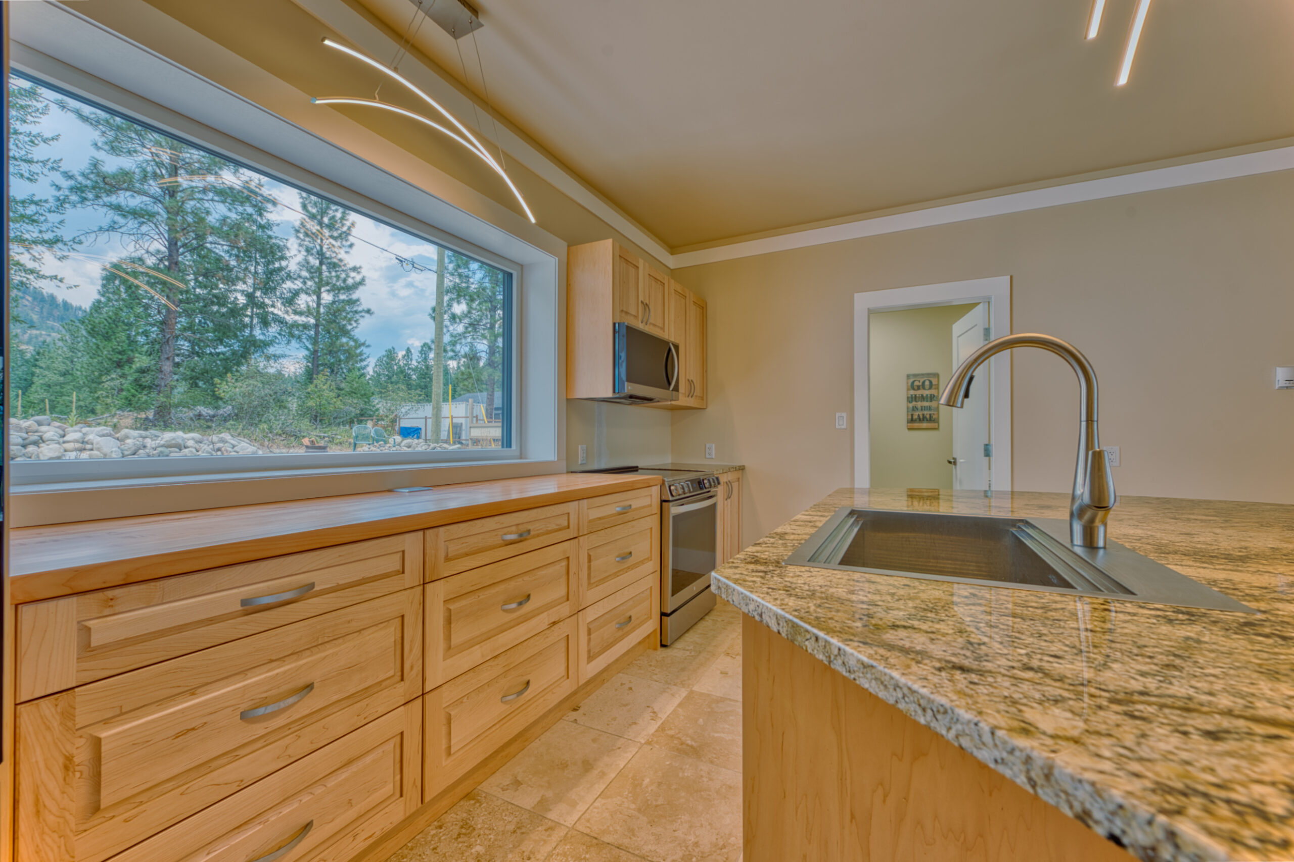 514 Mountain Drive Vernon V1H 2B8