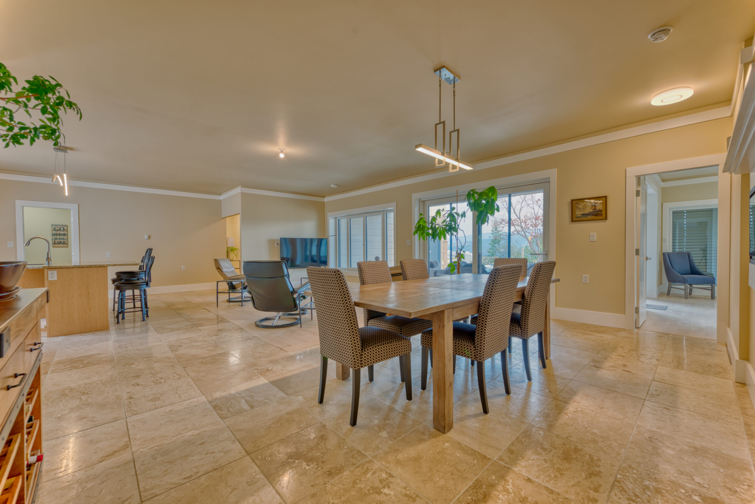 514 Mountain Drive Vernon V1H 2B8